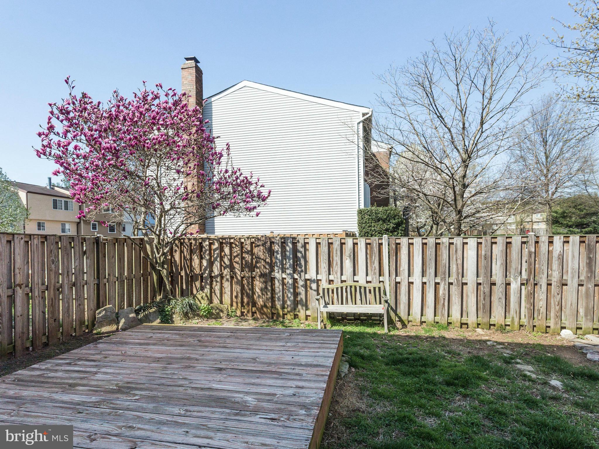 D EVEREUX WEST - Residential