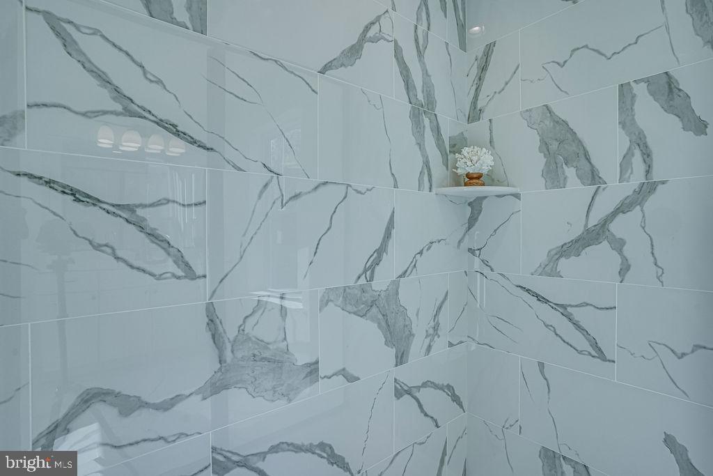 RYCEVILLE WOODS - Residential