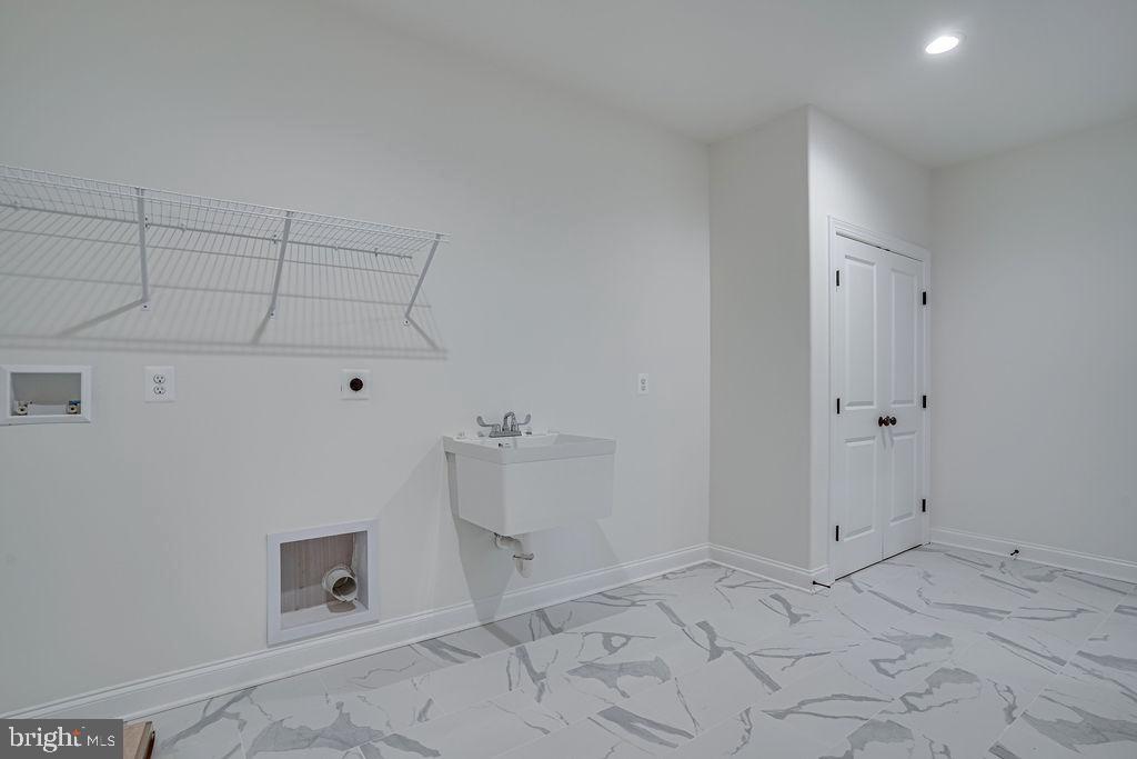 RYCEVILLE WOODS - Residential