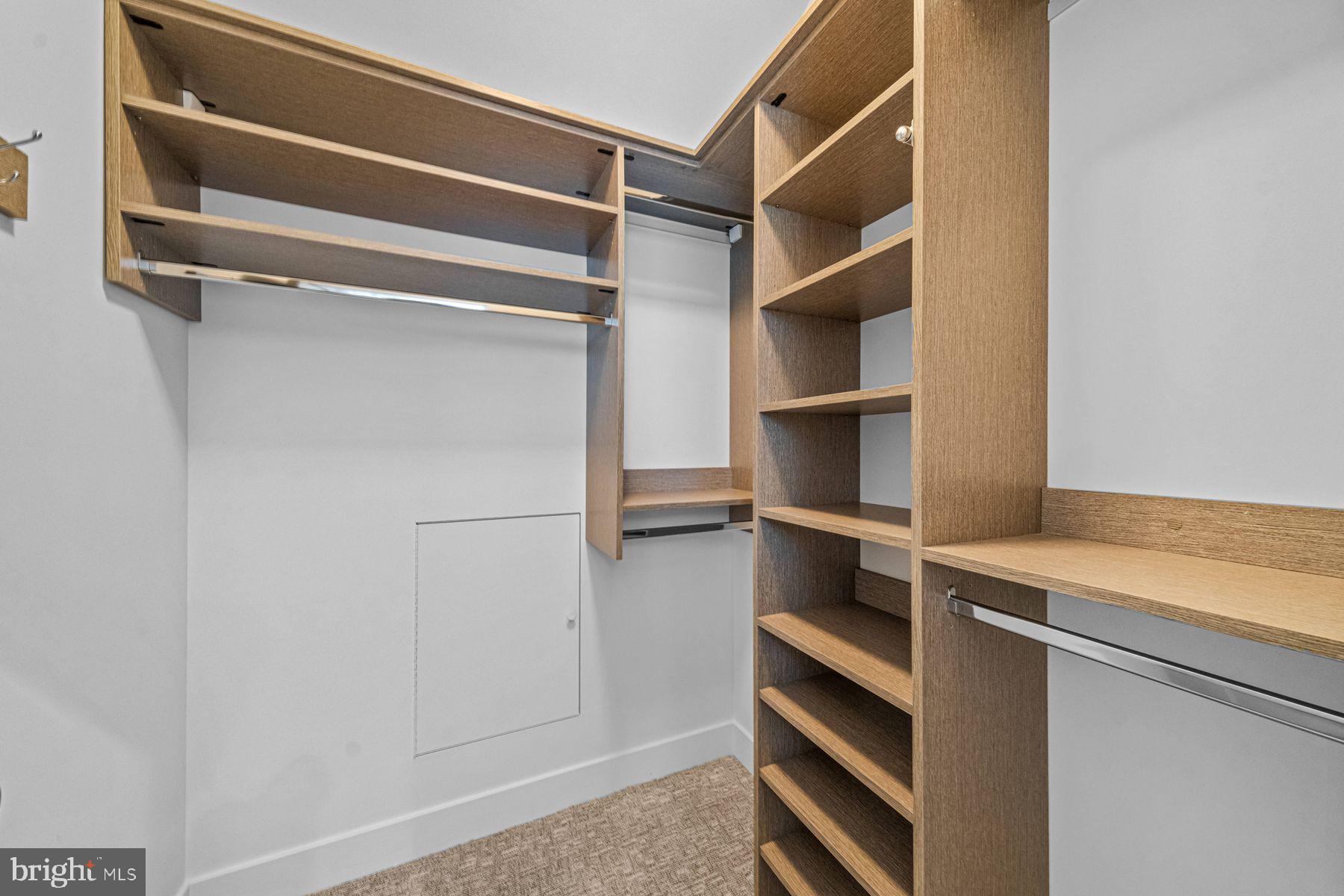 WAYNEFIELD - Residential