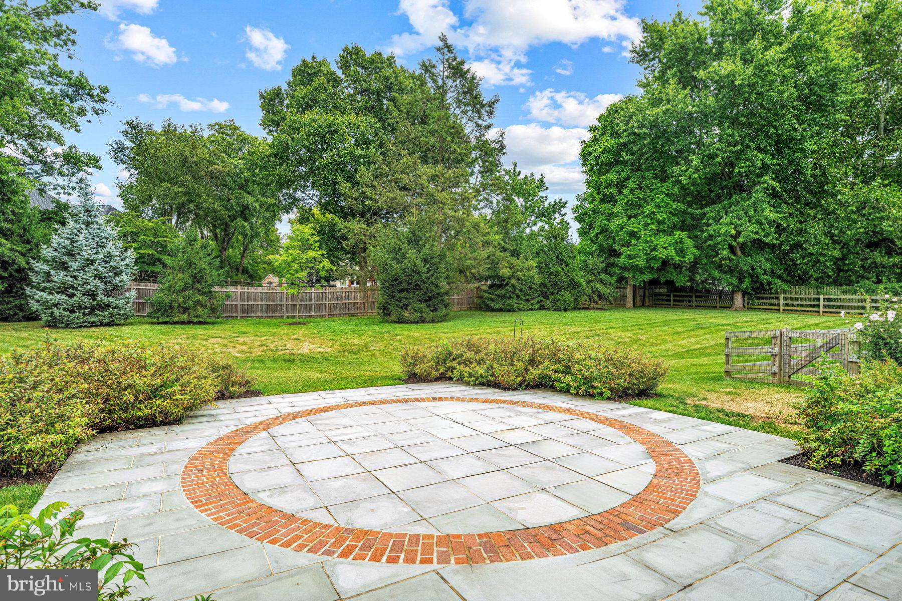 WAYNEFIELD - Residential