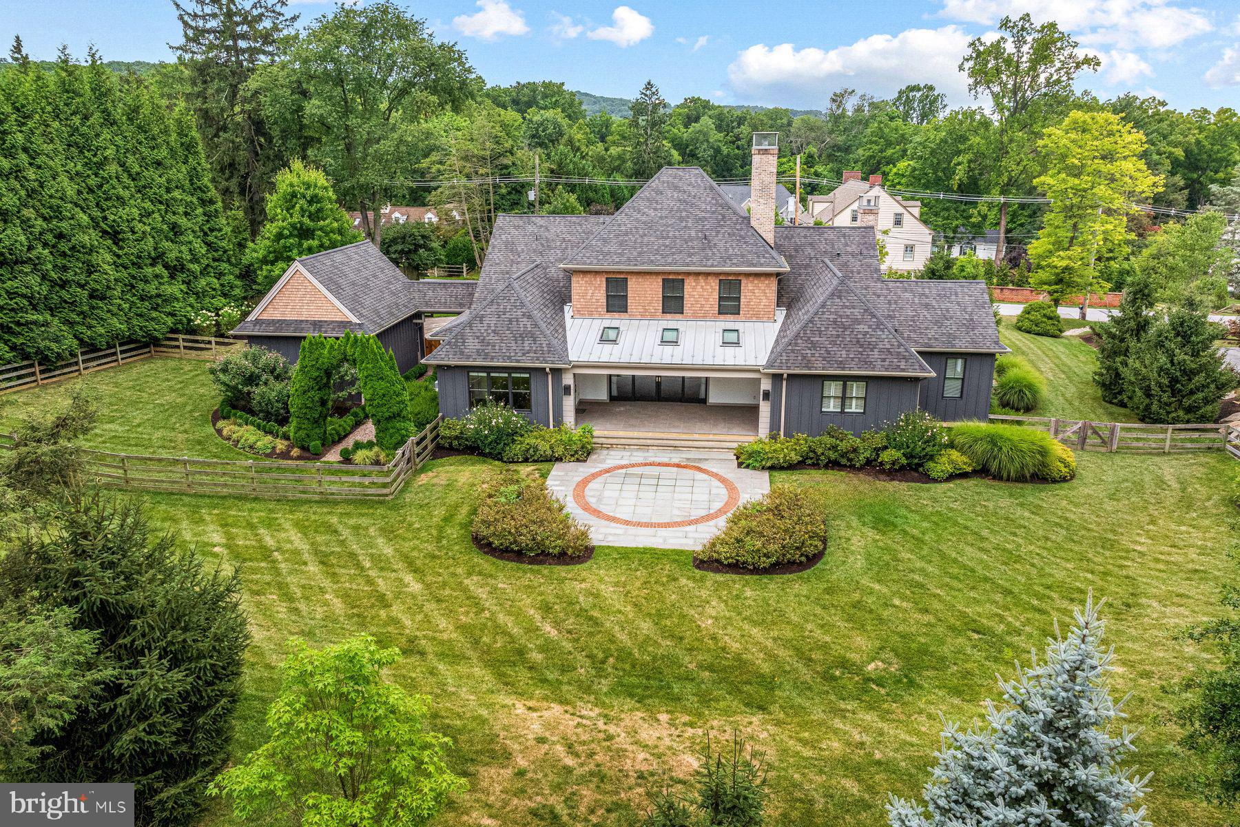 WAYNEFIELD - Residential