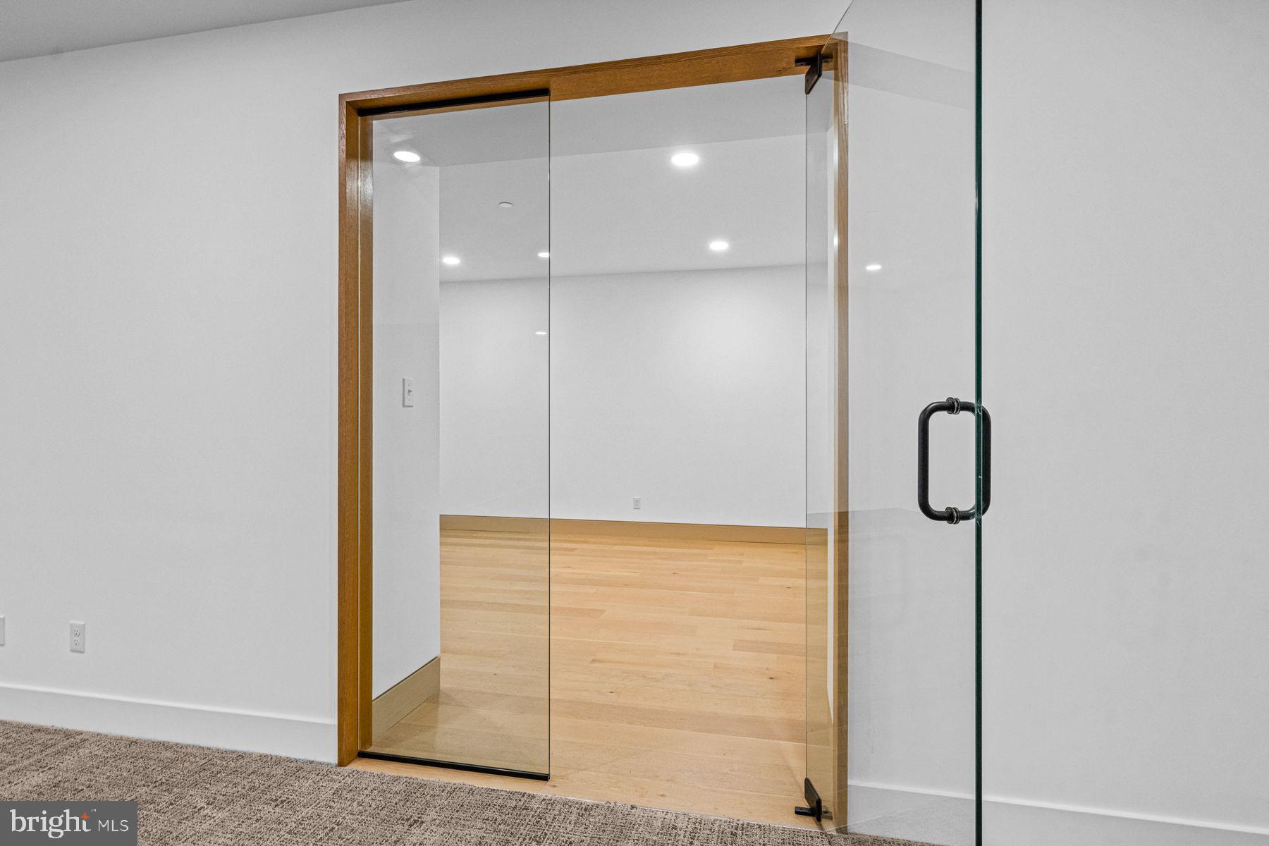 WAYNEFIELD - Residential