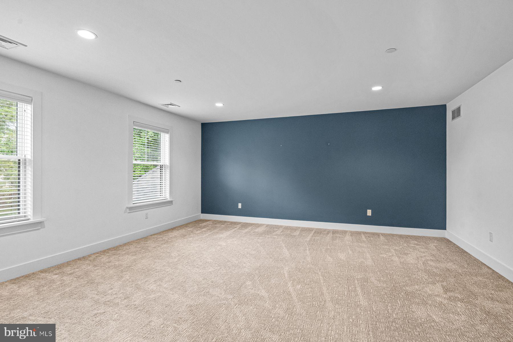 WAYNEFIELD - Residential