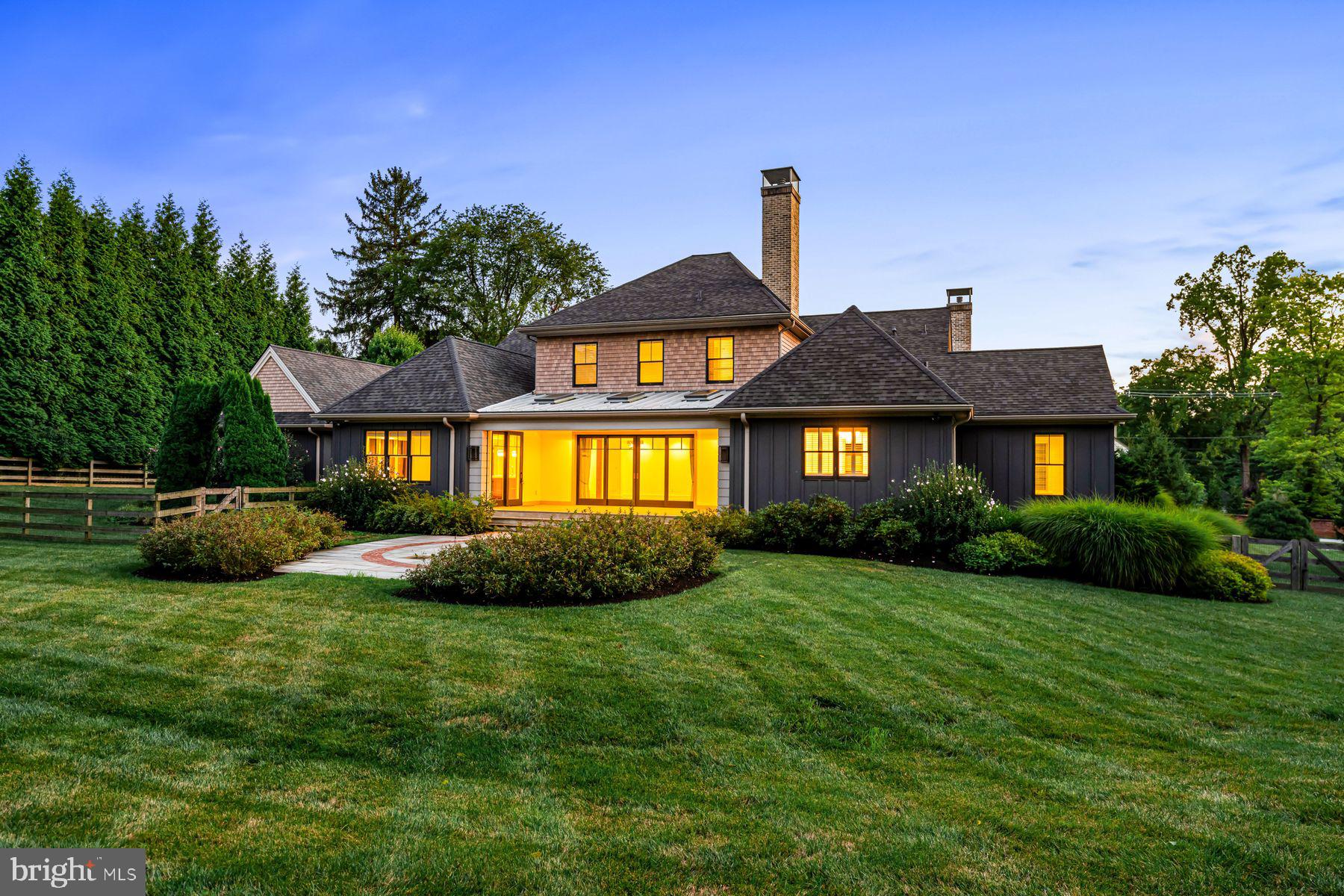 WAYNEFIELD - Residential