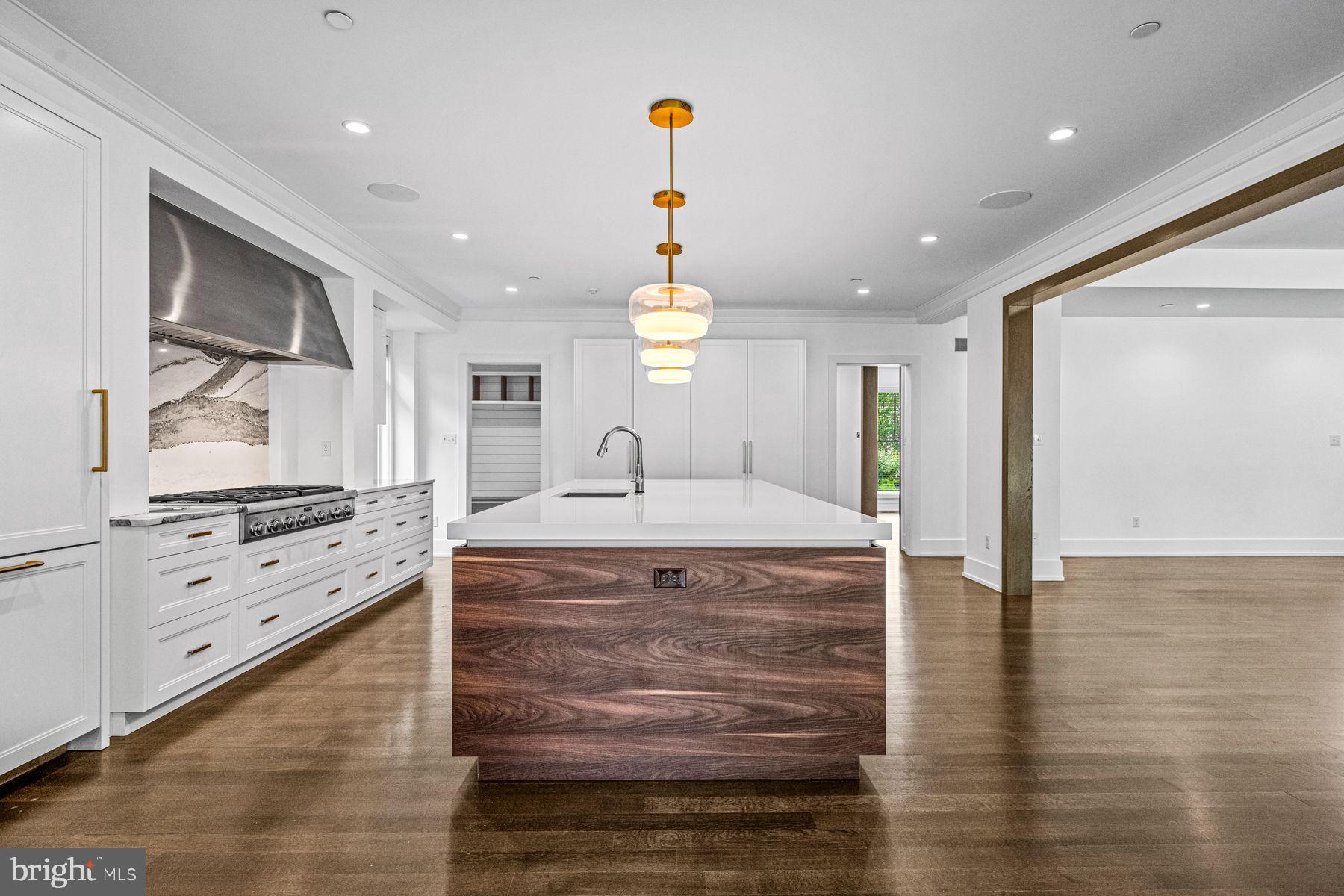 WAYNEFIELD - Residential