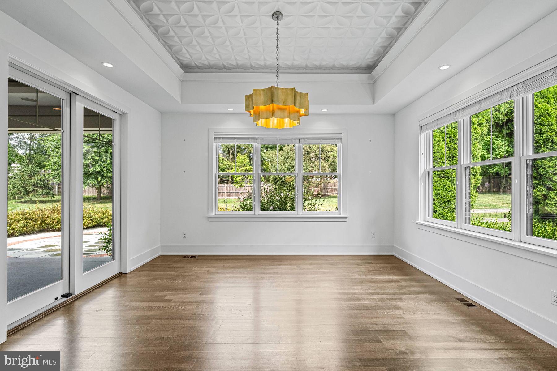 WAYNEFIELD - Residential