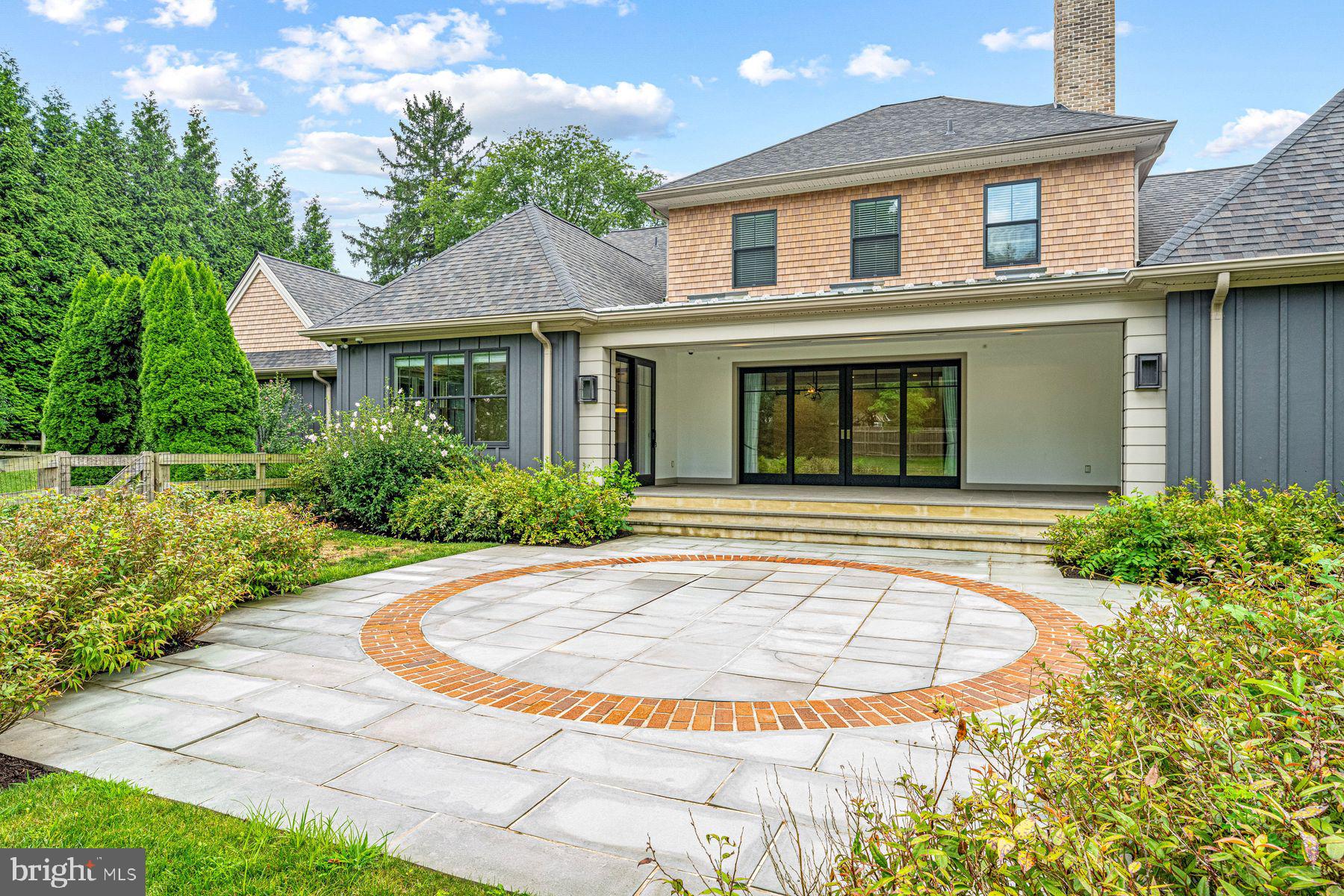 WAYNEFIELD - Residential