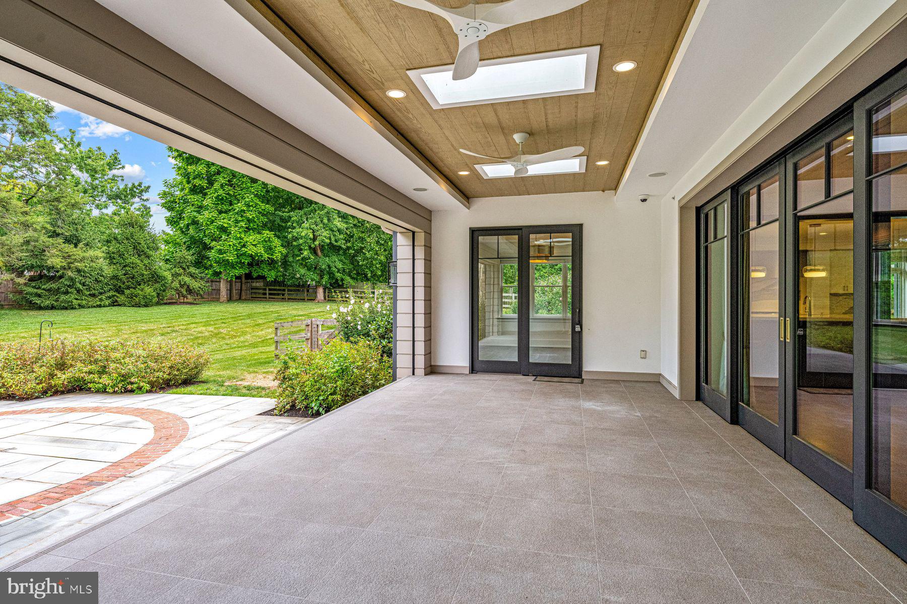 WAYNEFIELD - Residential