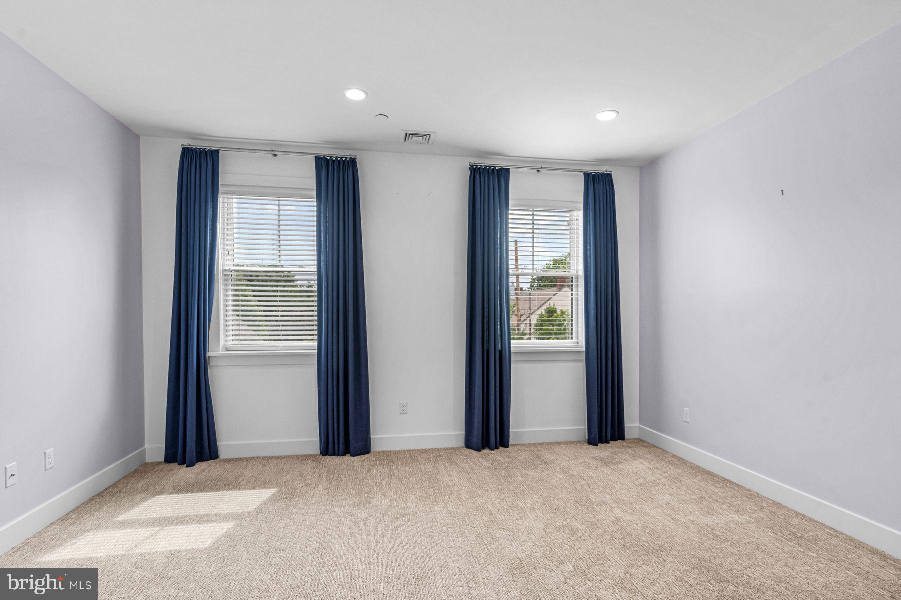 WAYNEFIELD - Residential