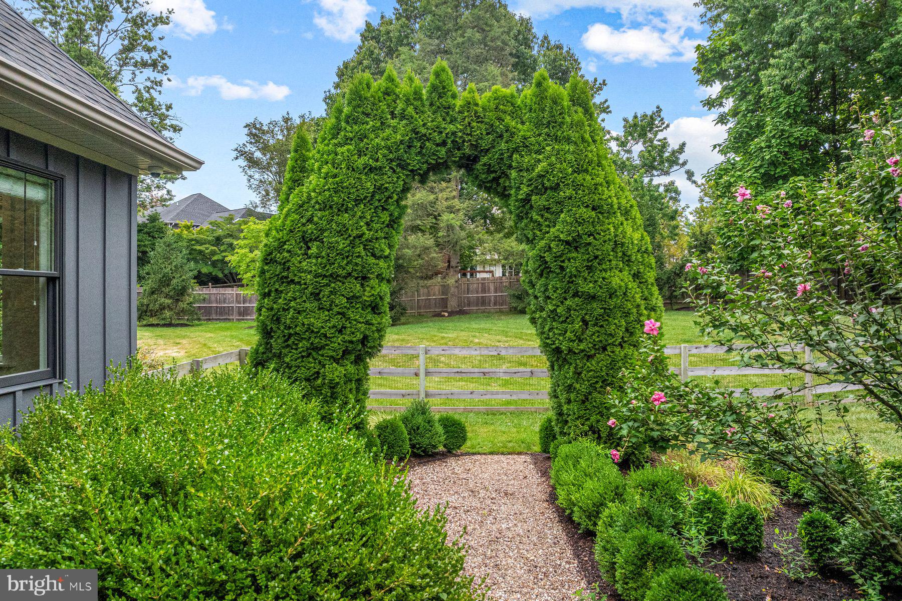 WAYNEFIELD - Residential