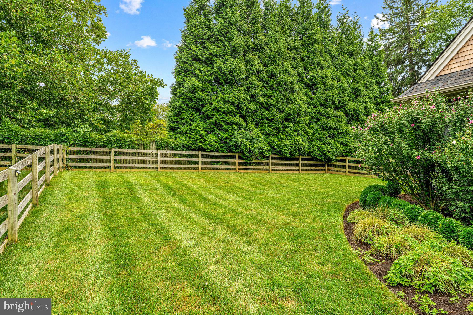 WAYNEFIELD - Residential