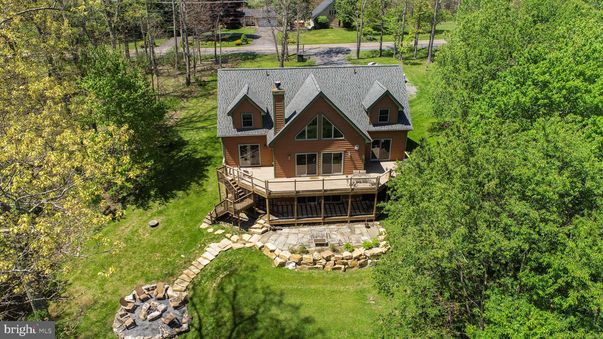 WATERFRONT GREENS - Residential