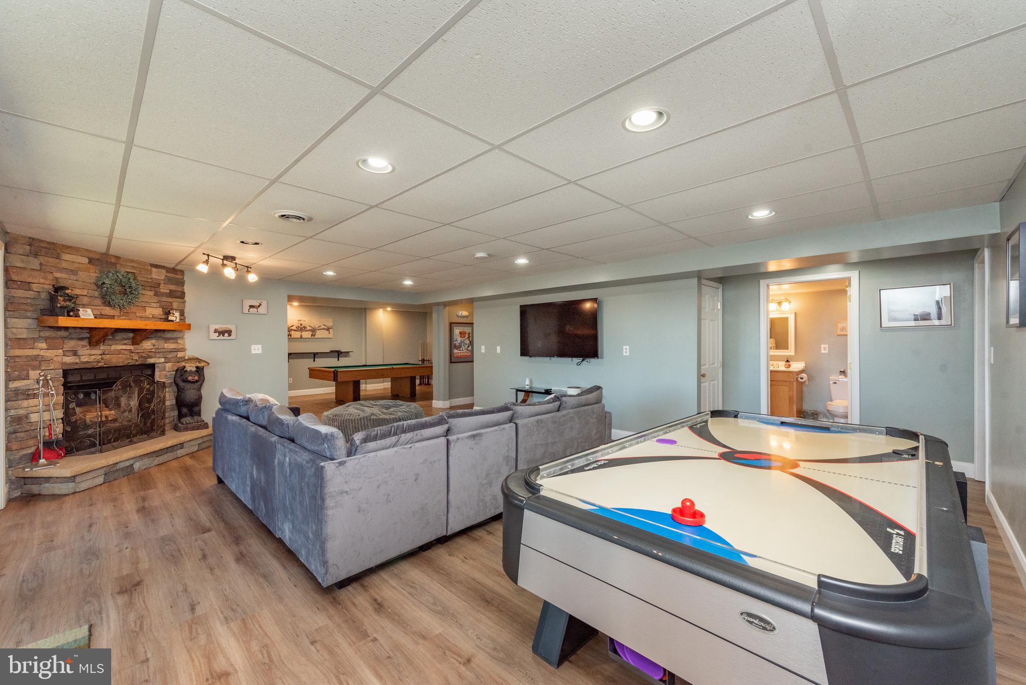 WATERFRONT GREENS - Residential