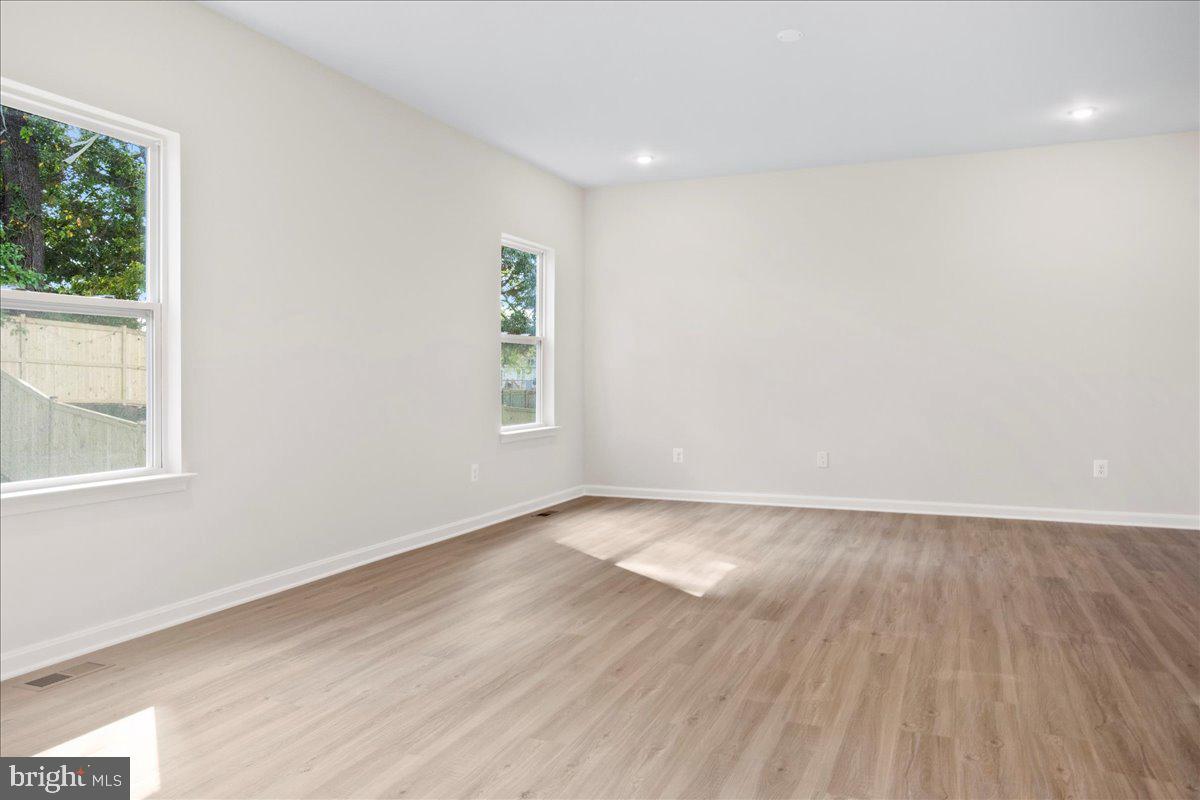 SOUTH BROOK - Residential