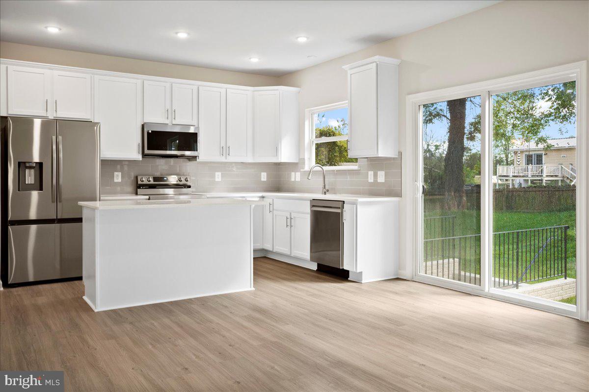 SOUTH BROOK - Residential