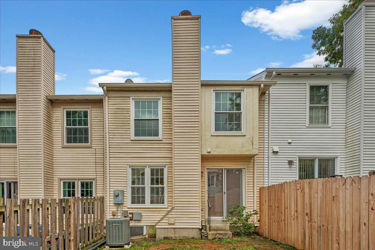 LAKE RIDGE - Residential