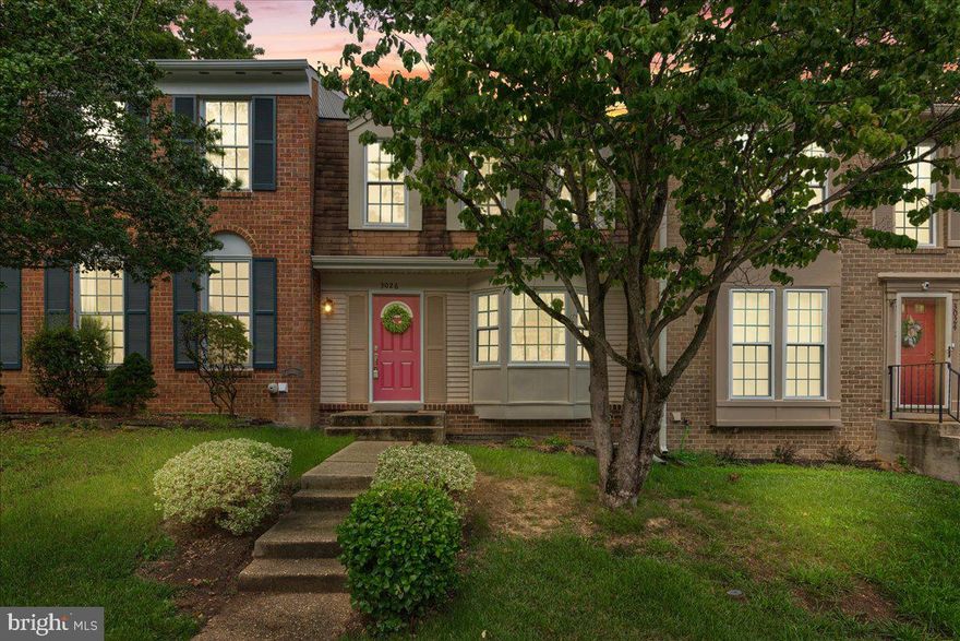 Beautifully Upgraded 3 bedroom / 2.5 bath Townhome in Popular Lake Ridge!! Granite counters, Stainless Appliances, Wood flooring, Spacious Living Area, Walk in Shower in Primary bath. Full unfinished basement ready for your own personal touch:) Perfect starter home while enjoying all the Amenities Lake Ridge has to offer! Outdoor pools, Tot lot , Tennis ,Lake privledges, Jogging / Walking path , Biking trails and more!! Designated parking right outside unit