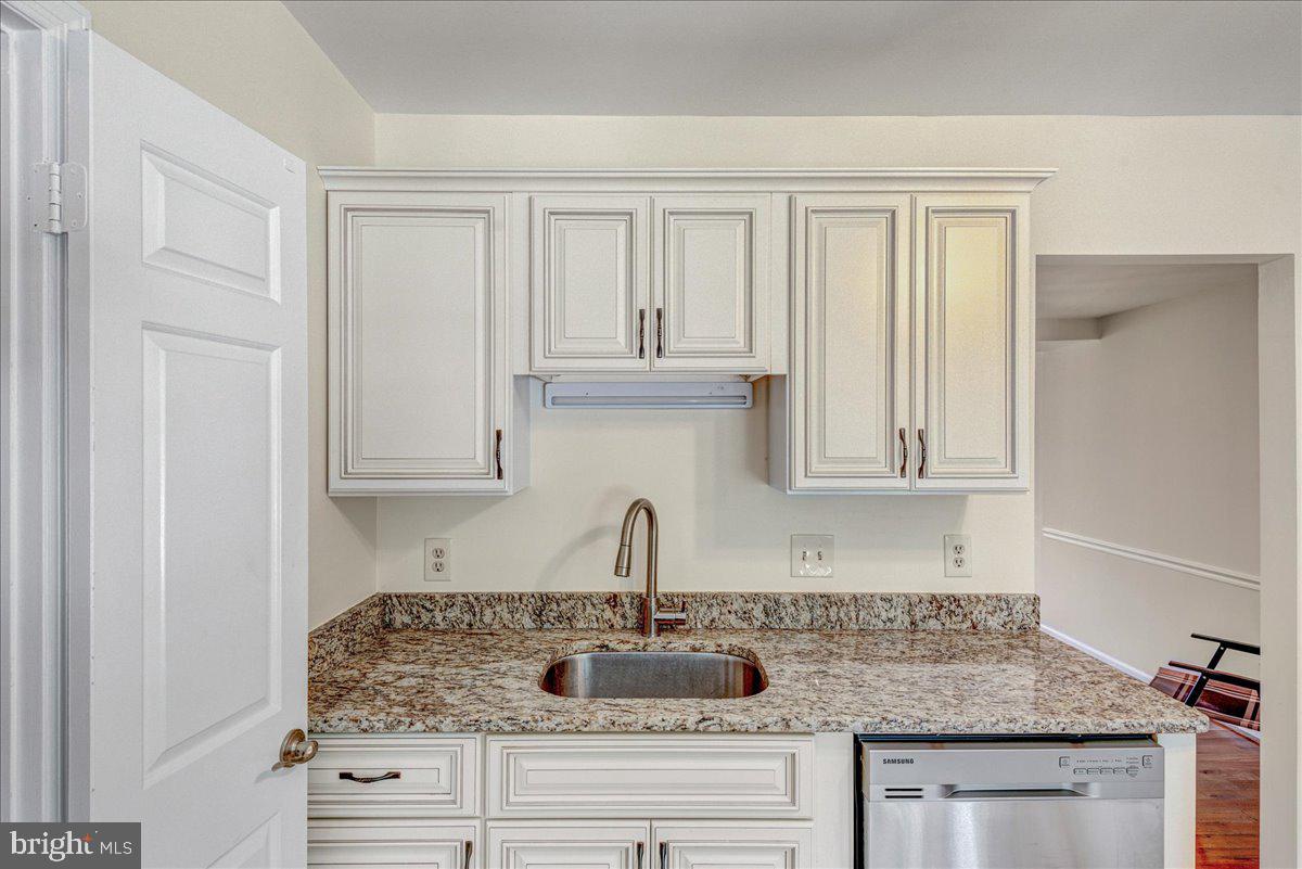 LAKE RIDGE - Residential