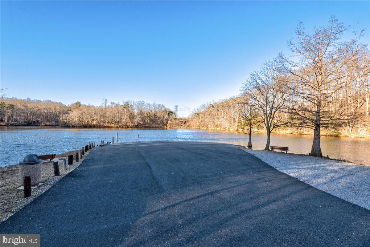 LAKE RIDGE - Residential