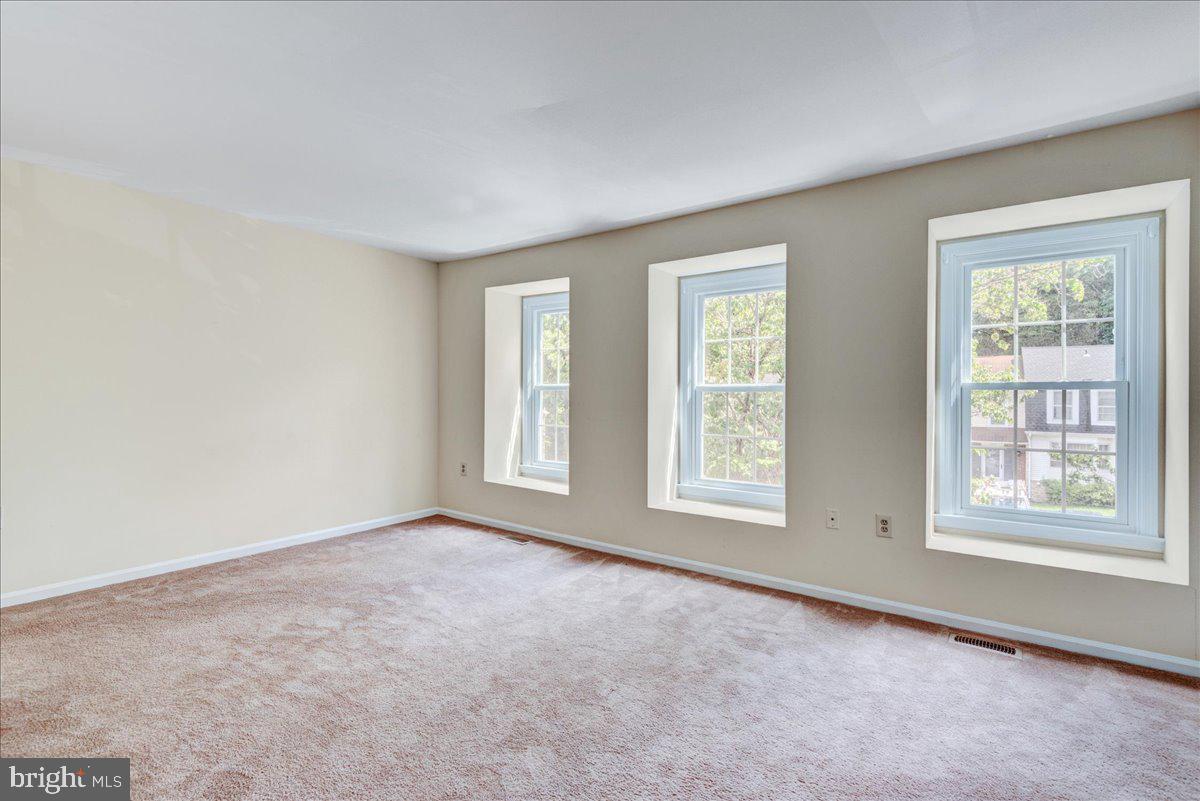 LAKE RIDGE - Residential