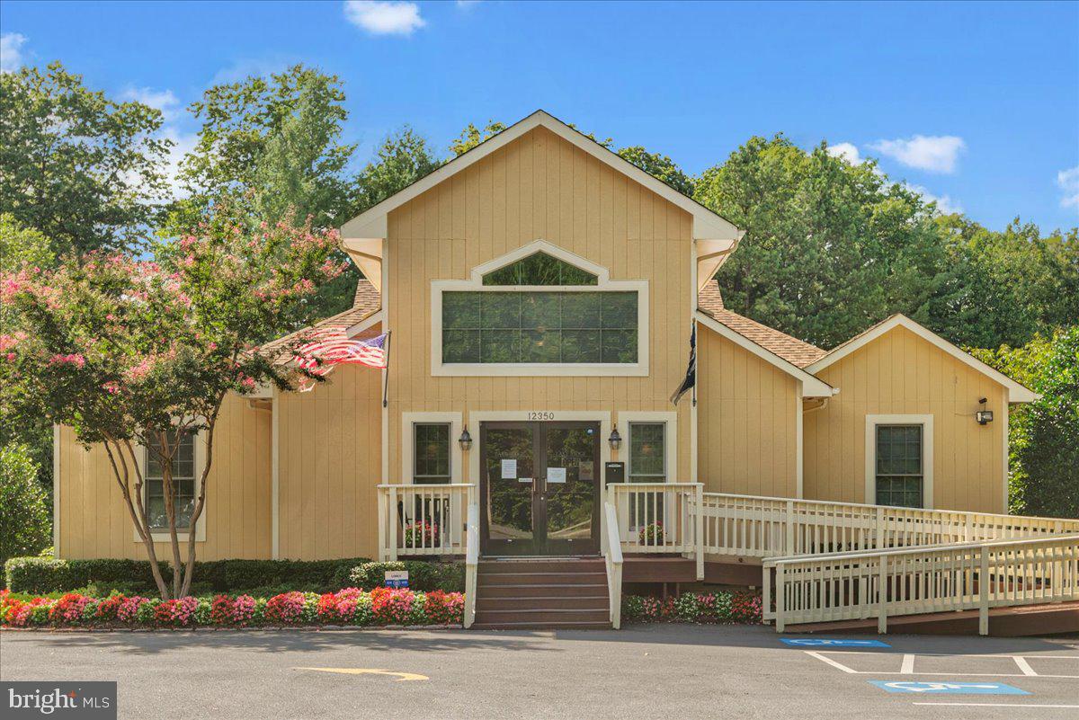 LAKE RIDGE - Residential