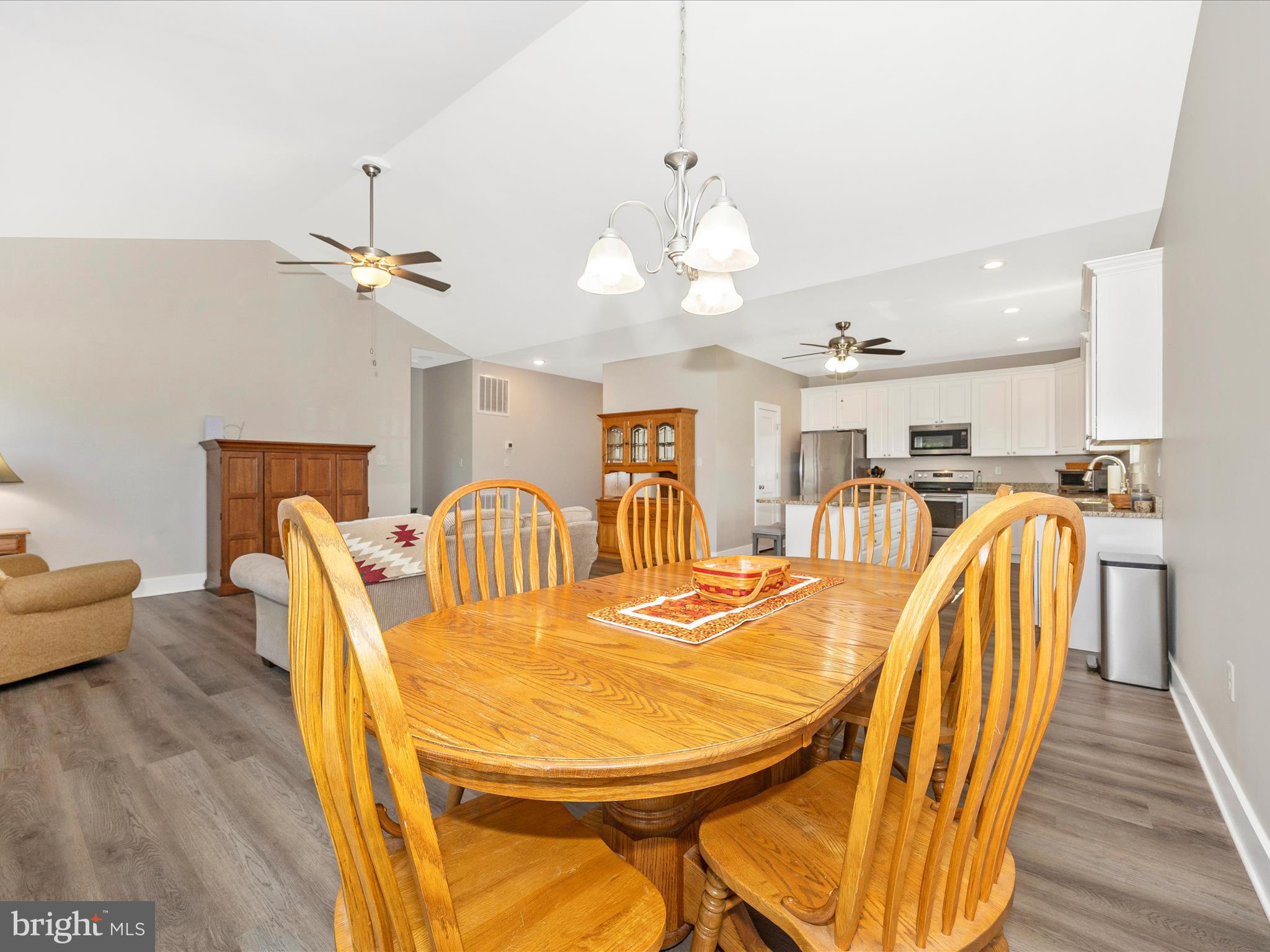 RIDGECREST ESTATES - Residential