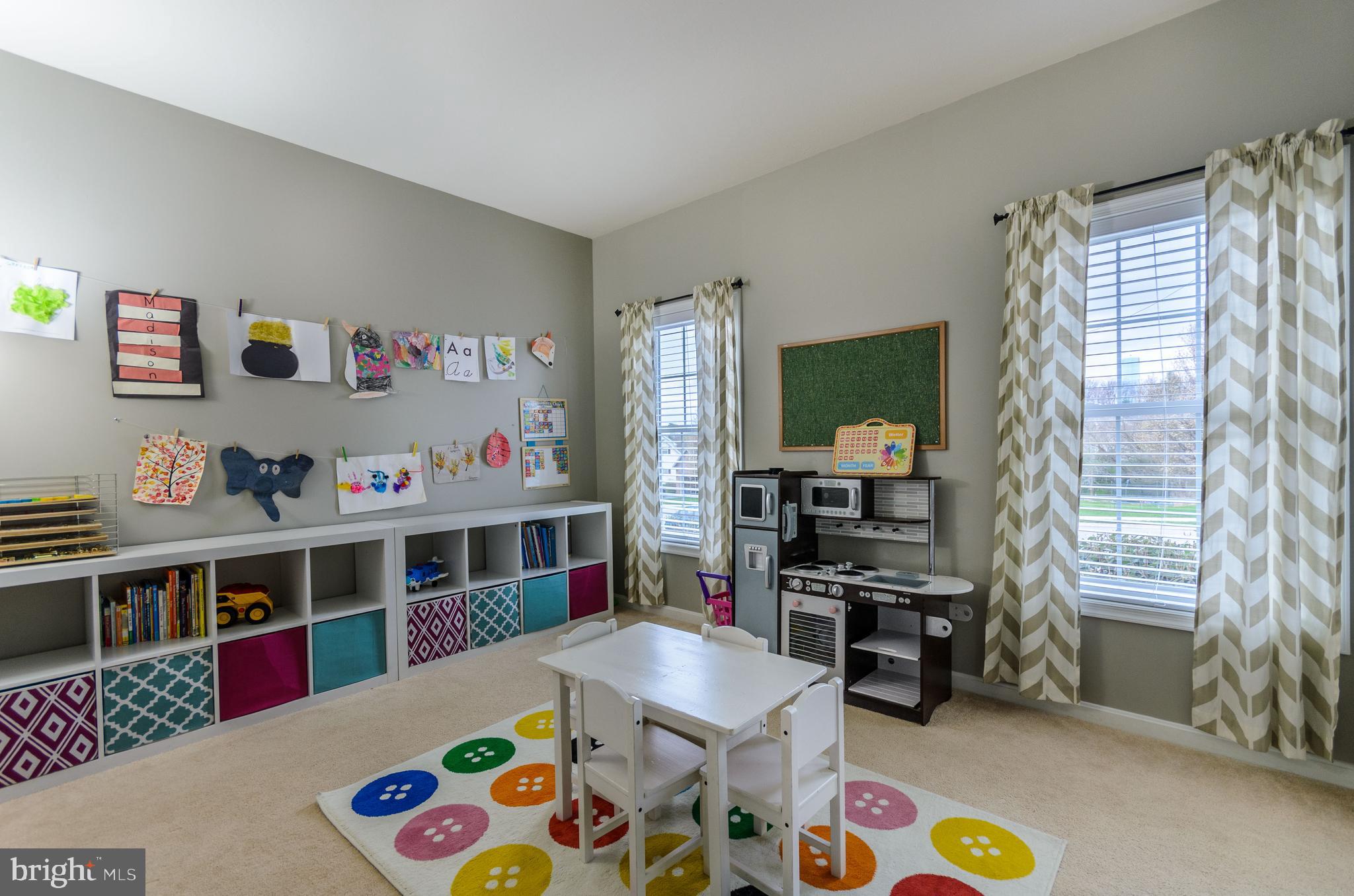 WELLINGTON GREENS - Residential