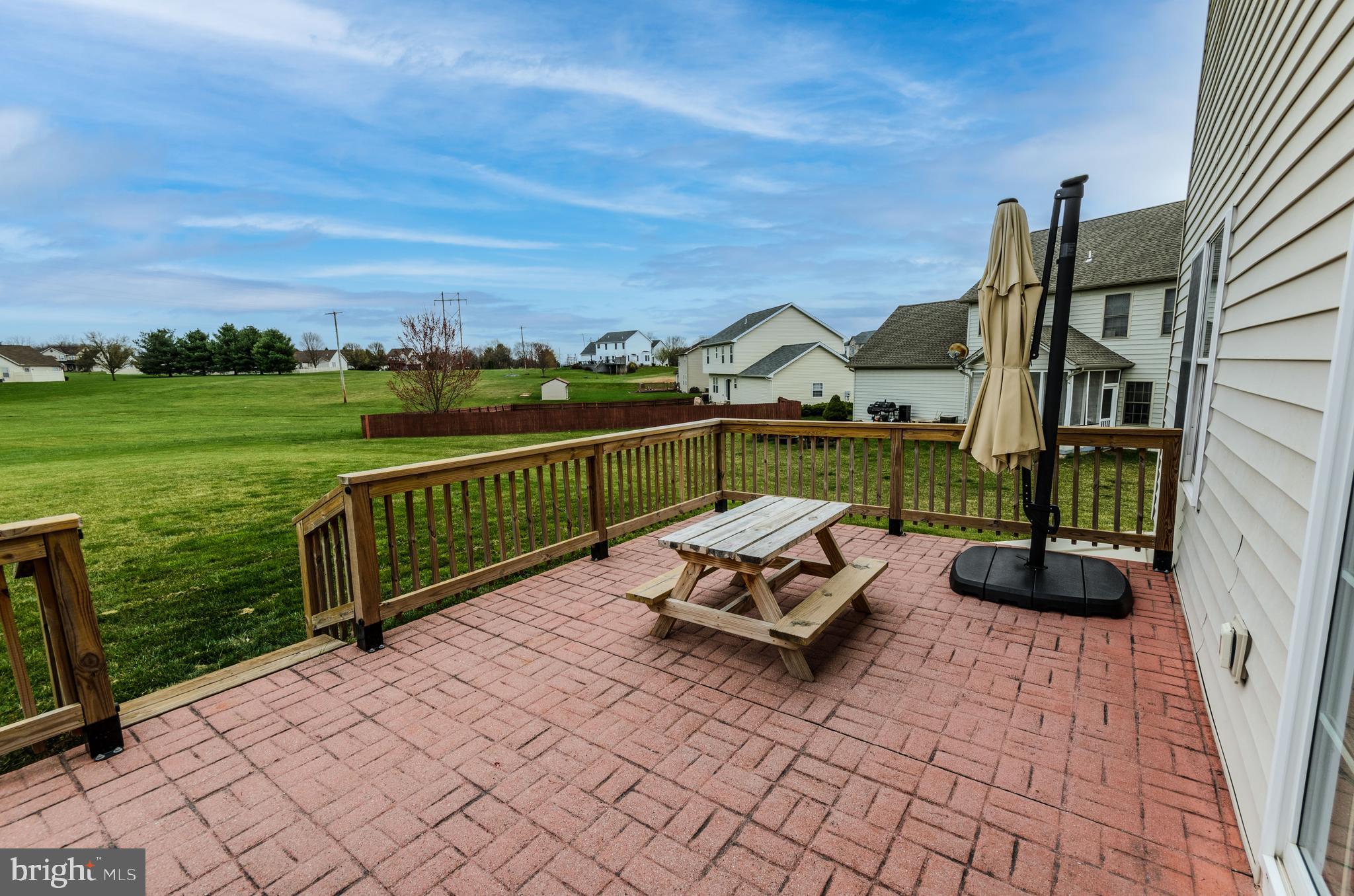 WELLINGTON GREENS - Residential