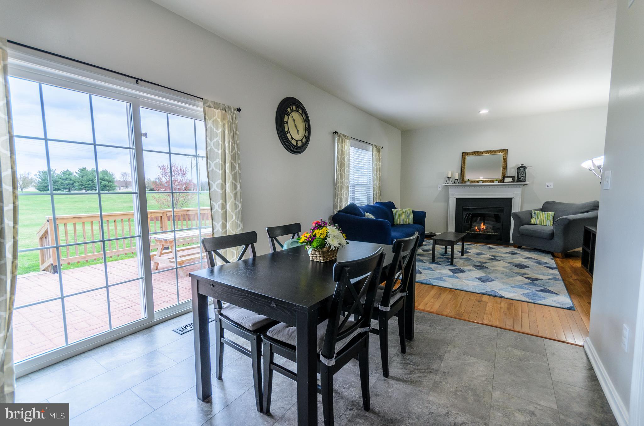 WELLINGTON GREENS - Residential