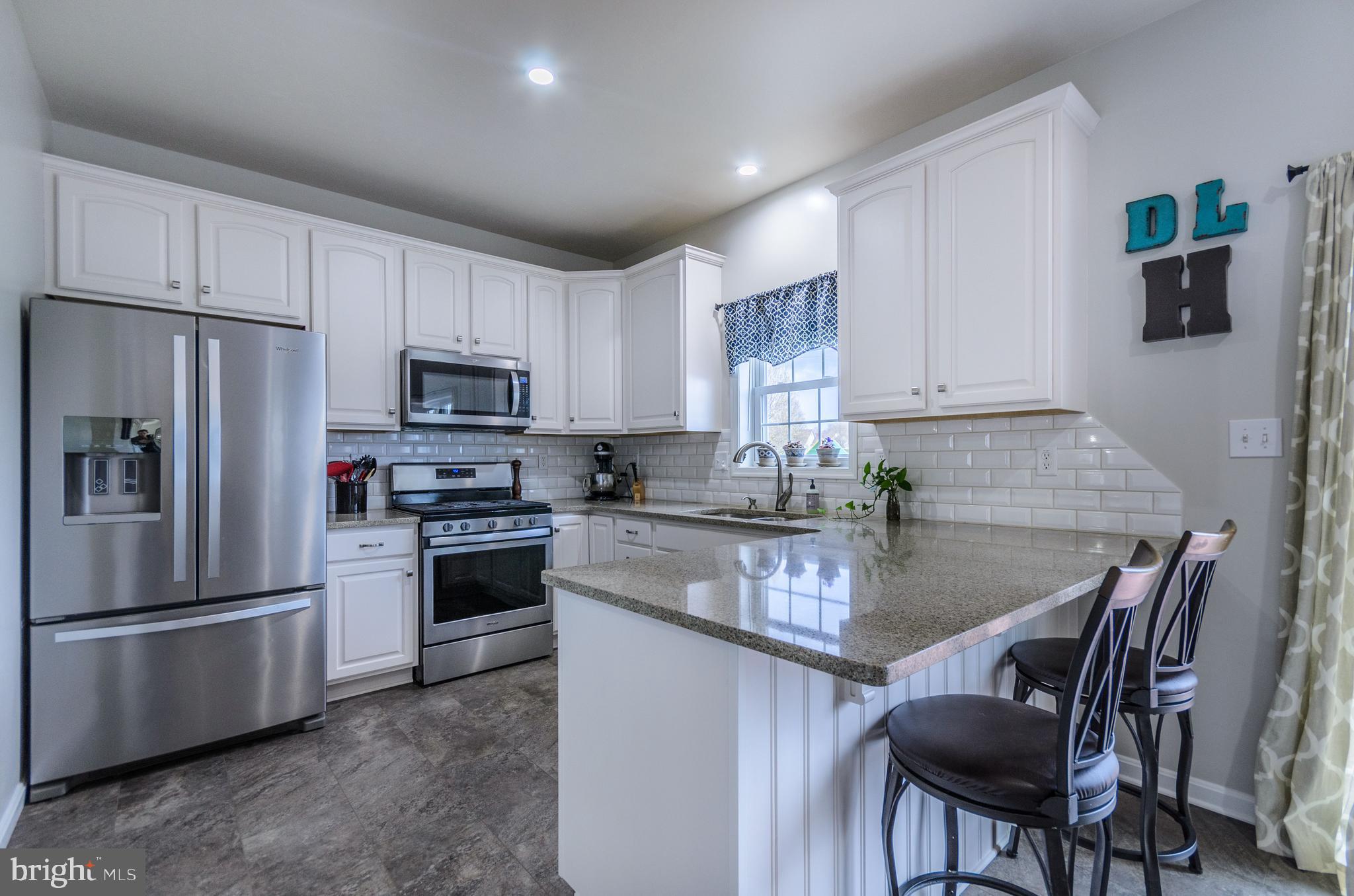 WELLINGTON GREENS - Residential