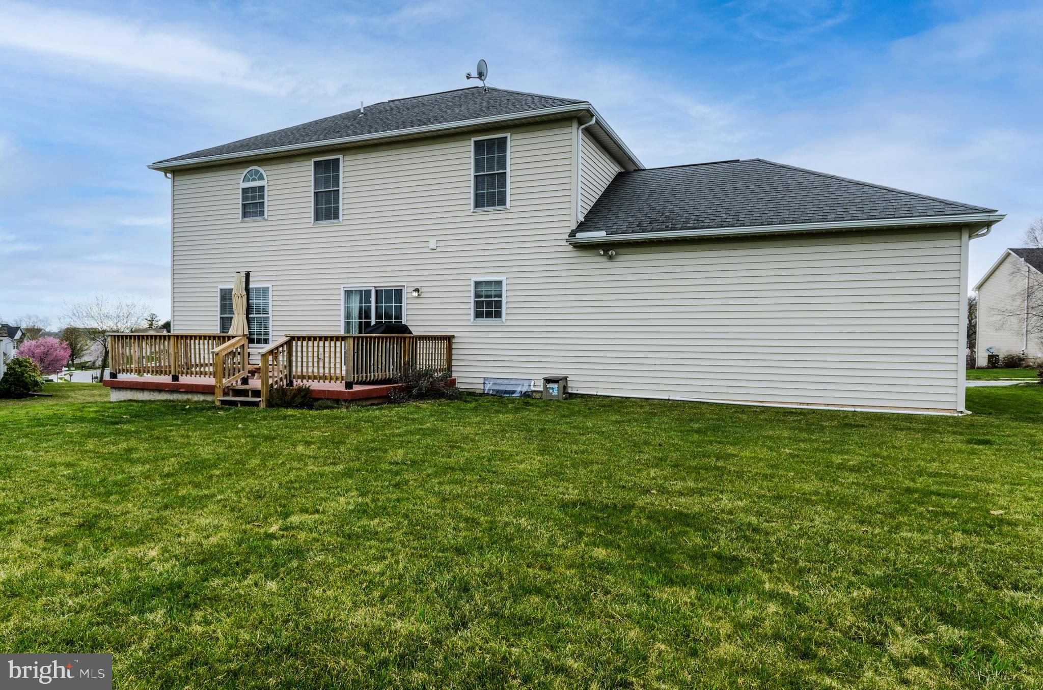 WELLINGTON GREENS - Residential