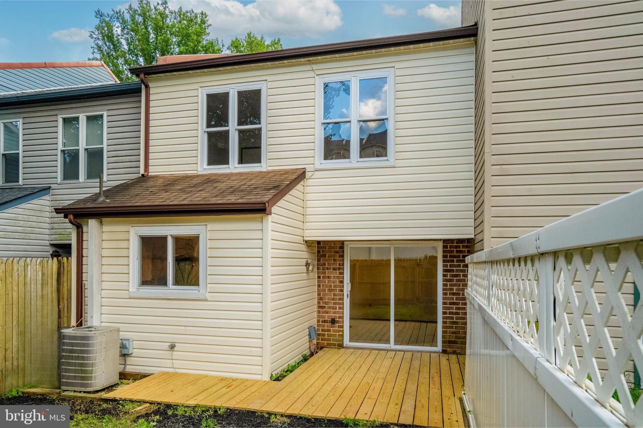 HIDDEN VALLEY - Residential