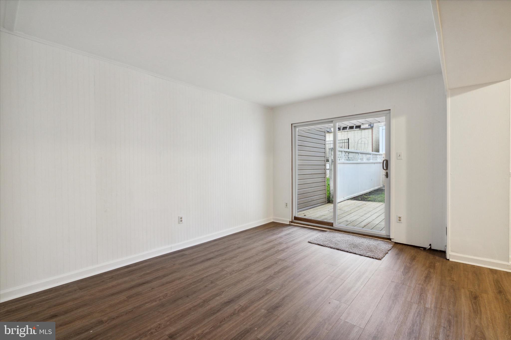 HIDDEN VALLEY - Residential