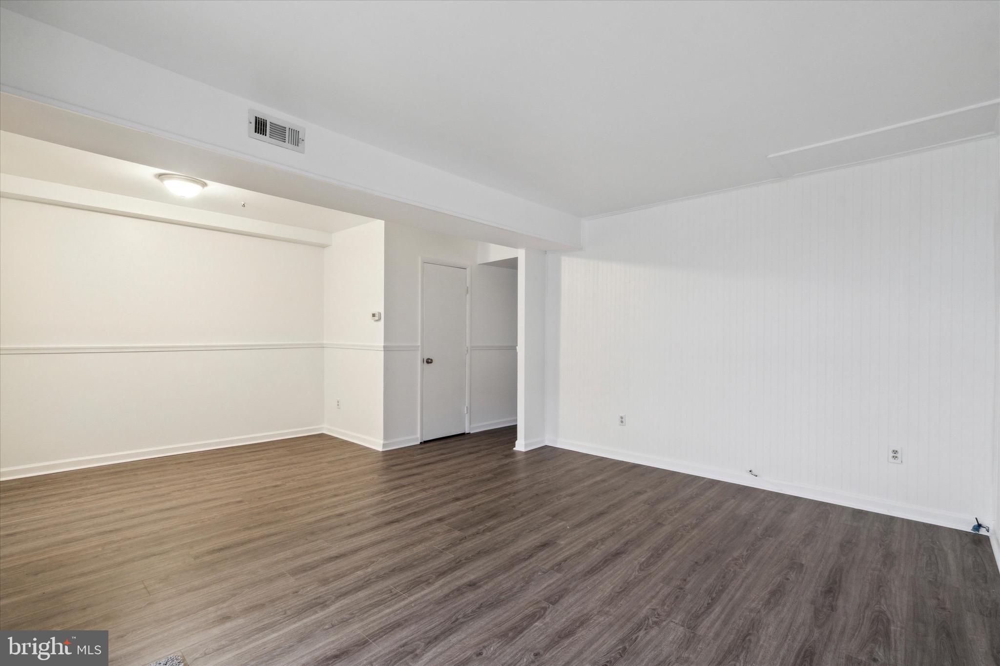 HIDDEN VALLEY - Residential