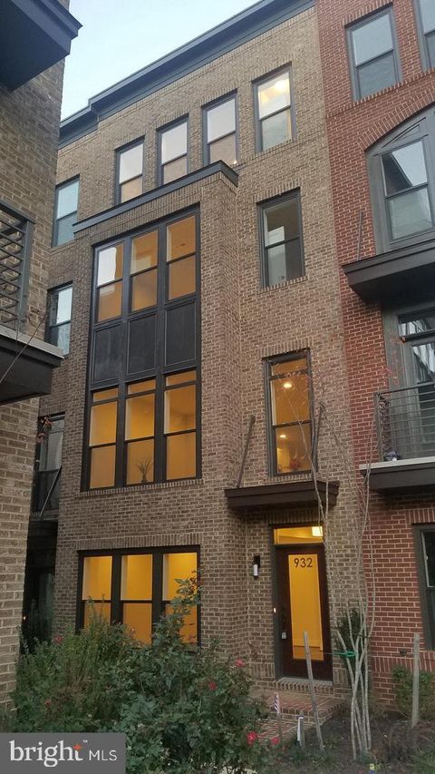 932 KING FARM BOULEVARD ROCKVILLE MD 20850