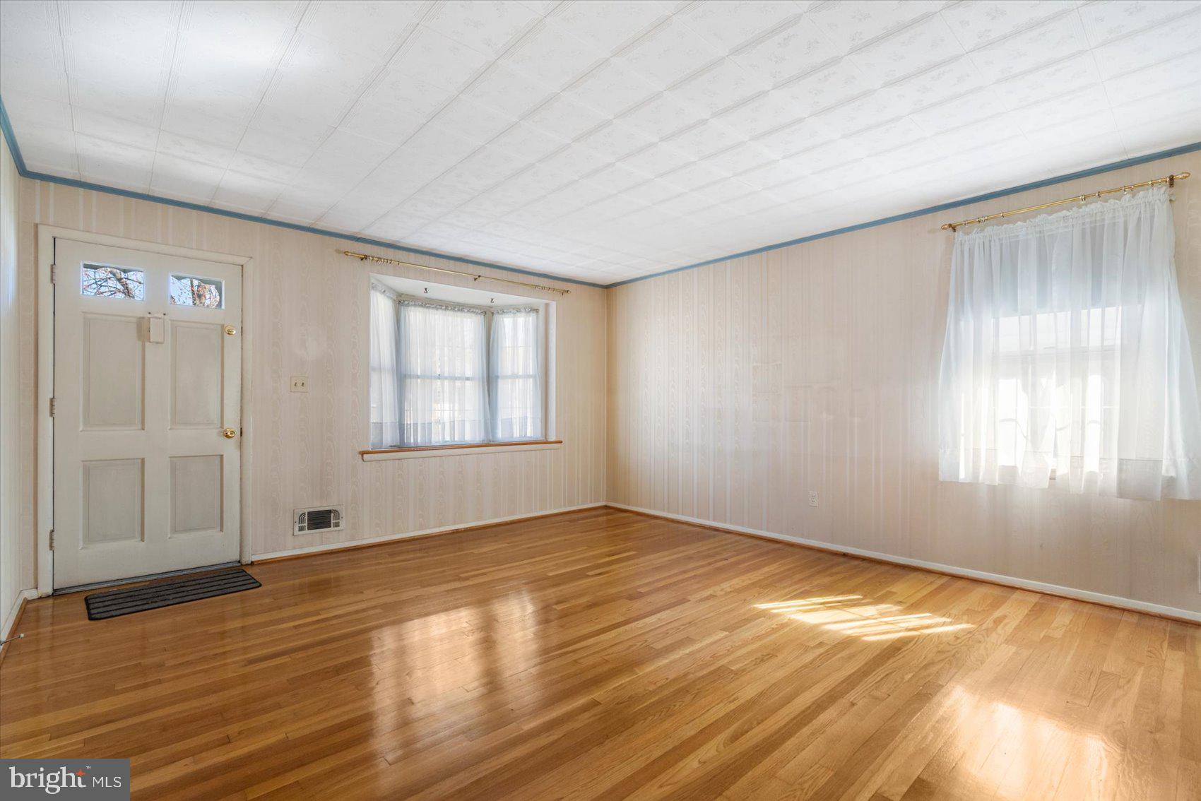 ORCHARD HILLS - Residential