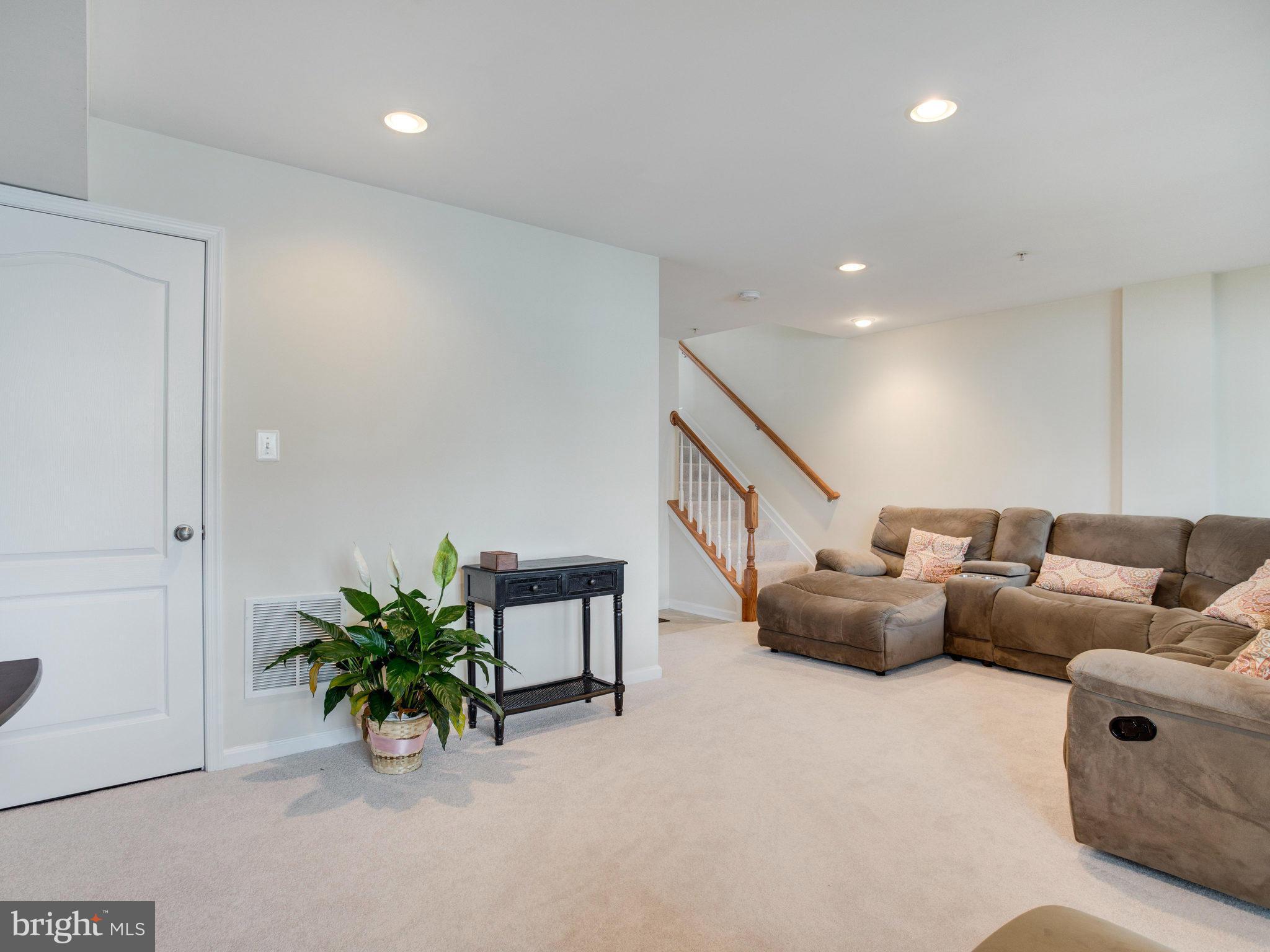 ST CHARLES SUB - SHEFFIELD - Residential