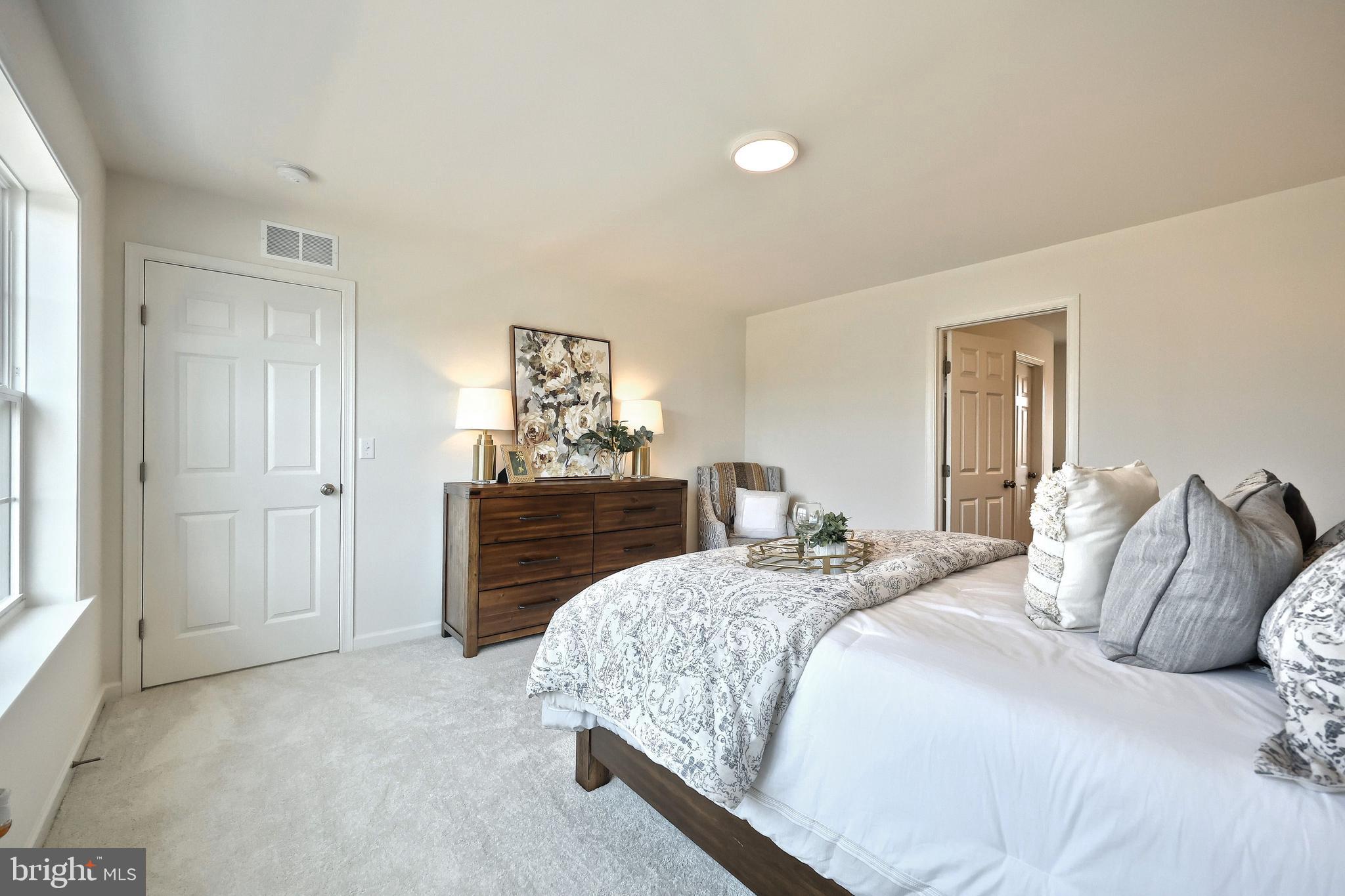 MOUNTAIN VIEW ESTATES - Residential