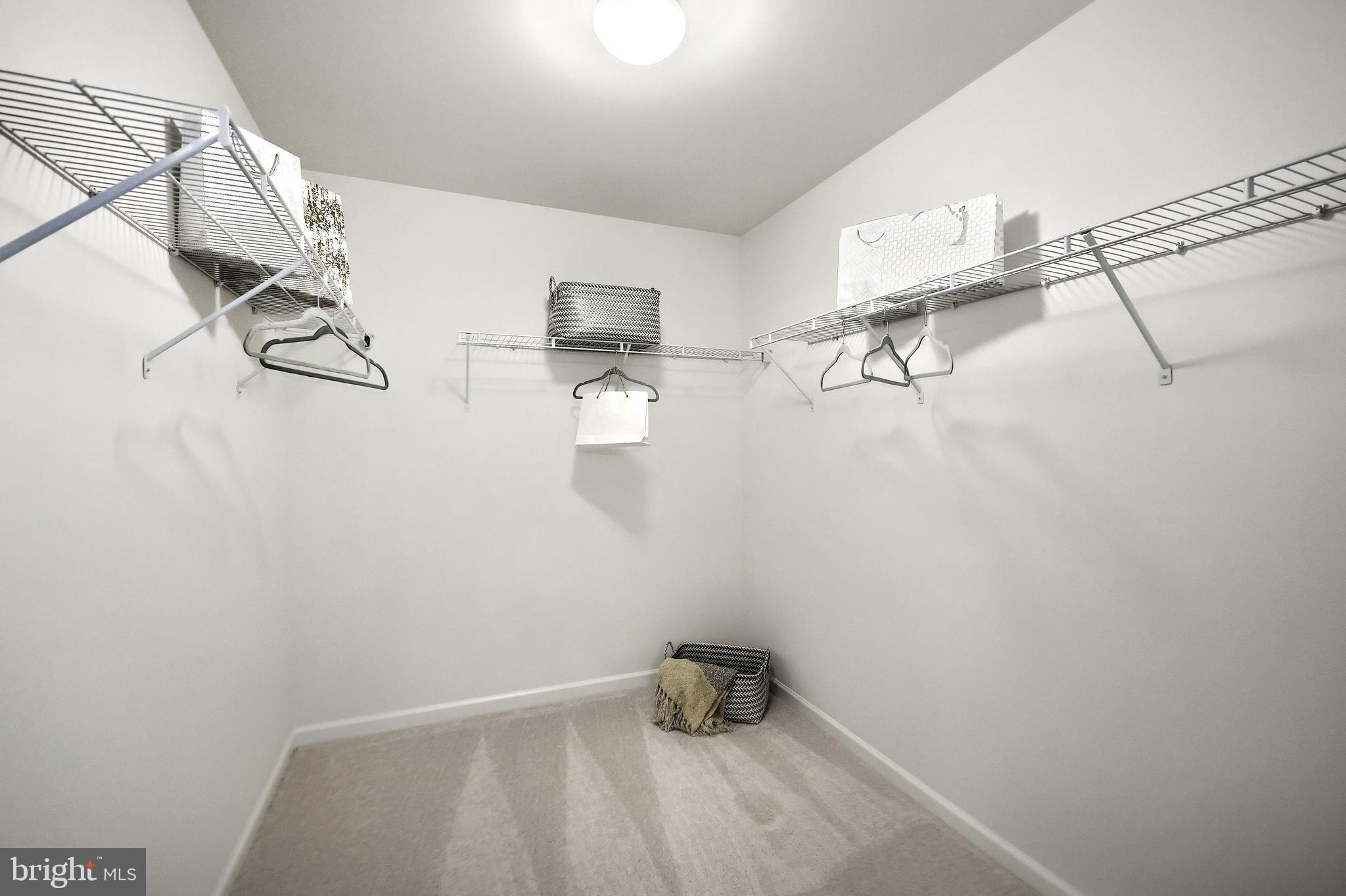 MOUNTAIN VIEW ESTATES - Residential