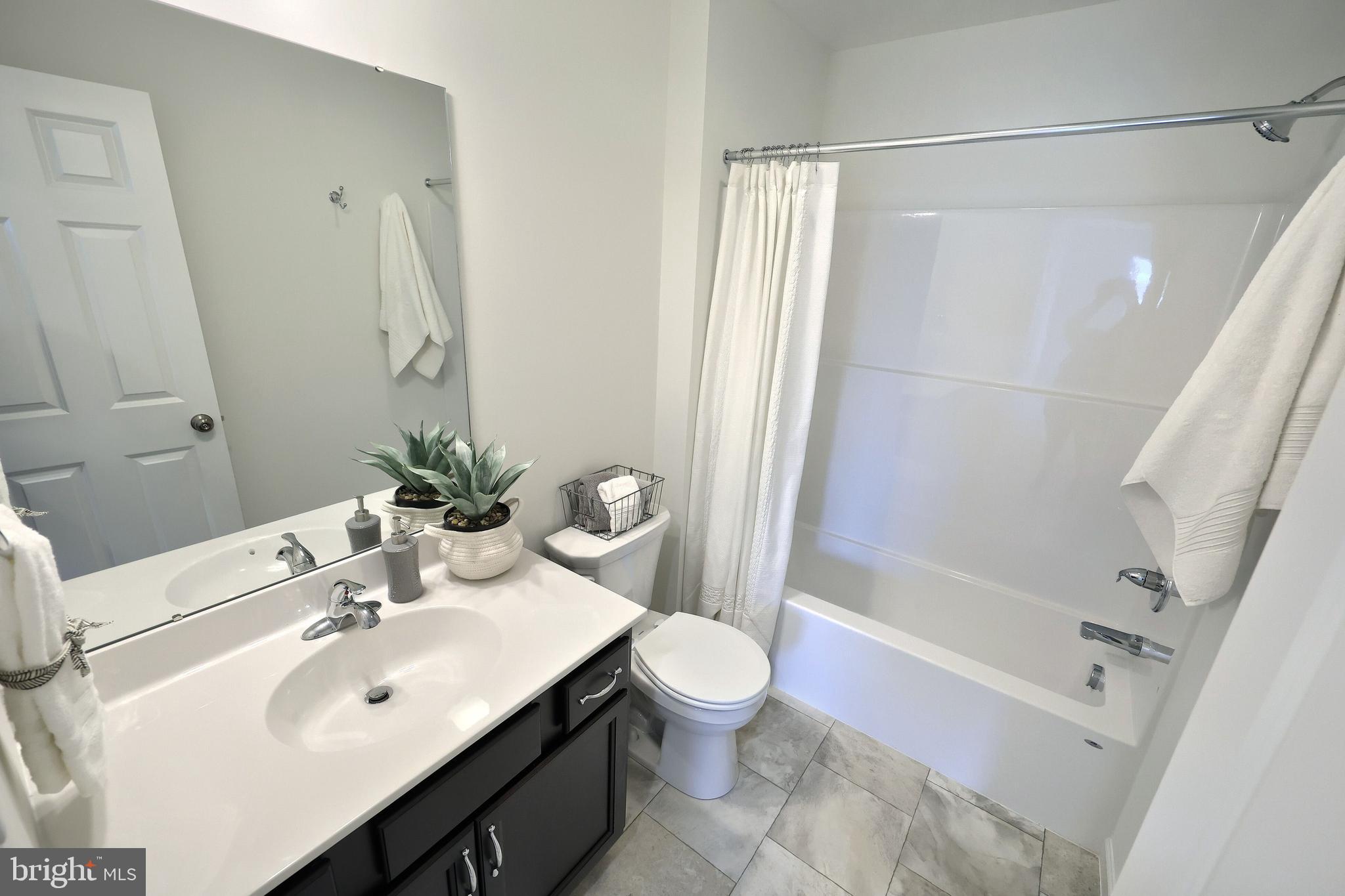 MOUNTAIN VIEW ESTATES - Residential