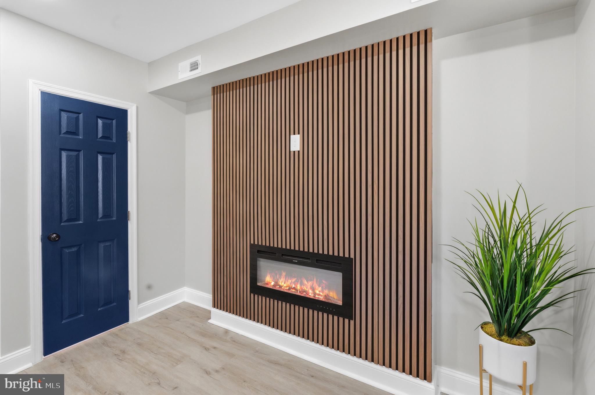 WEST ARLINGTON - Residential