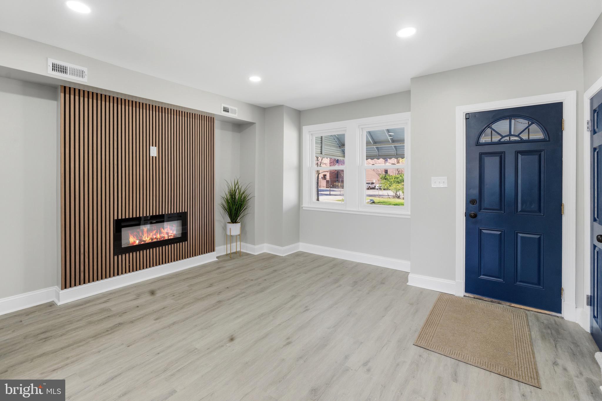 WEST ARLINGTON - Residential