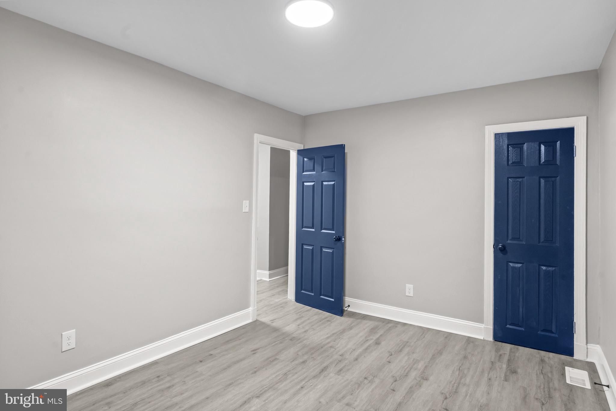 WEST ARLINGTON - Residential