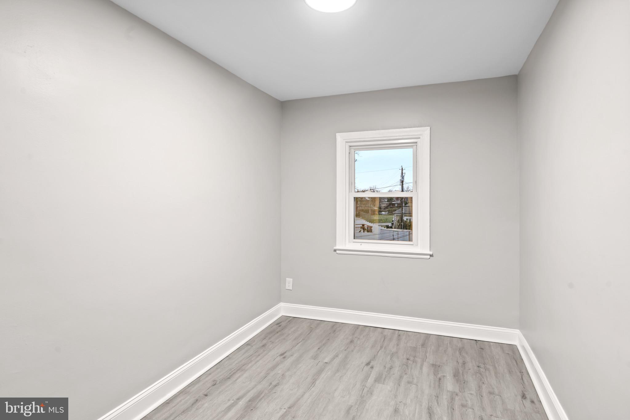 WEST ARLINGTON - Residential