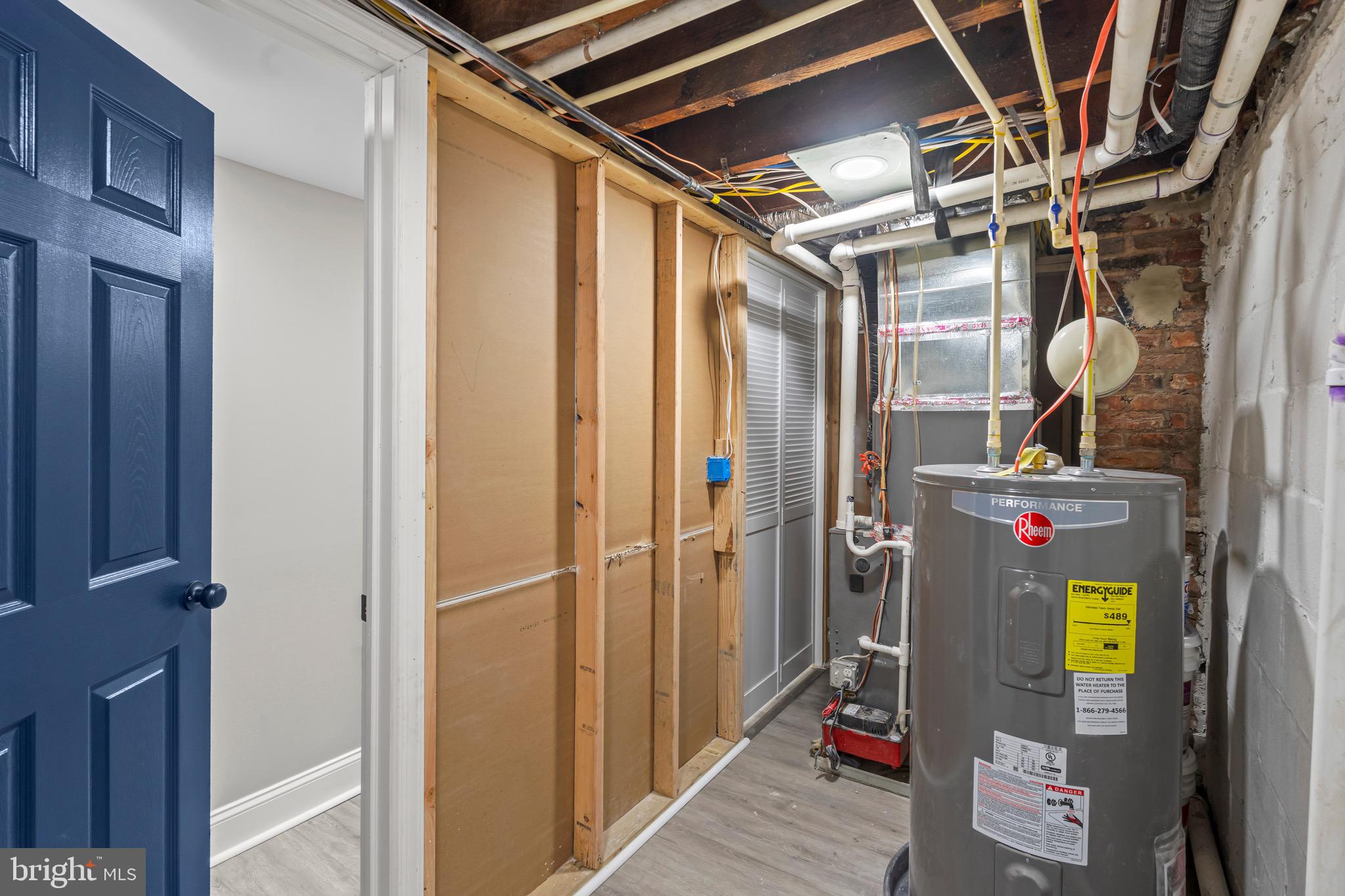 WEST ARLINGTON - Residential