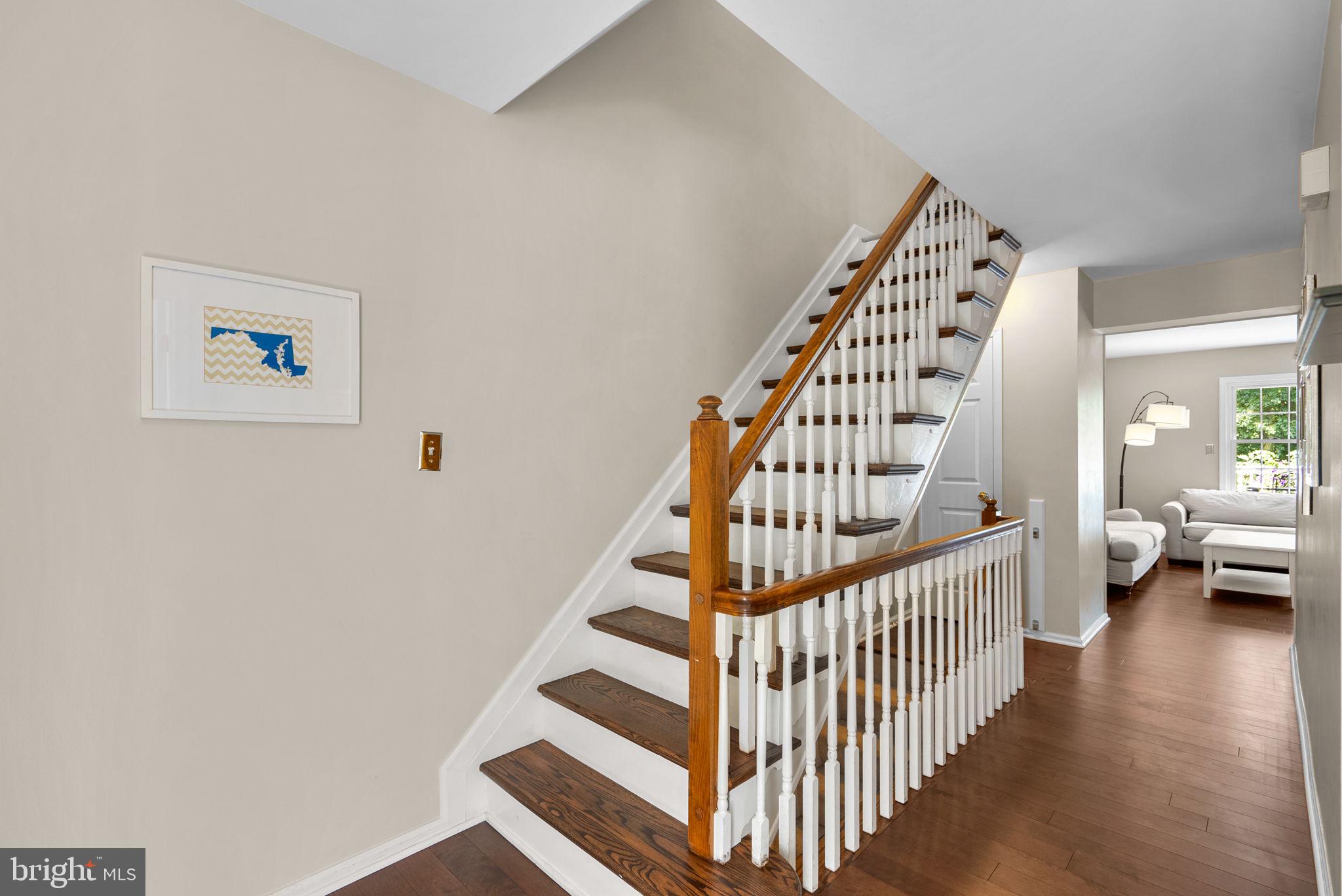 BAY HILLS - Residential