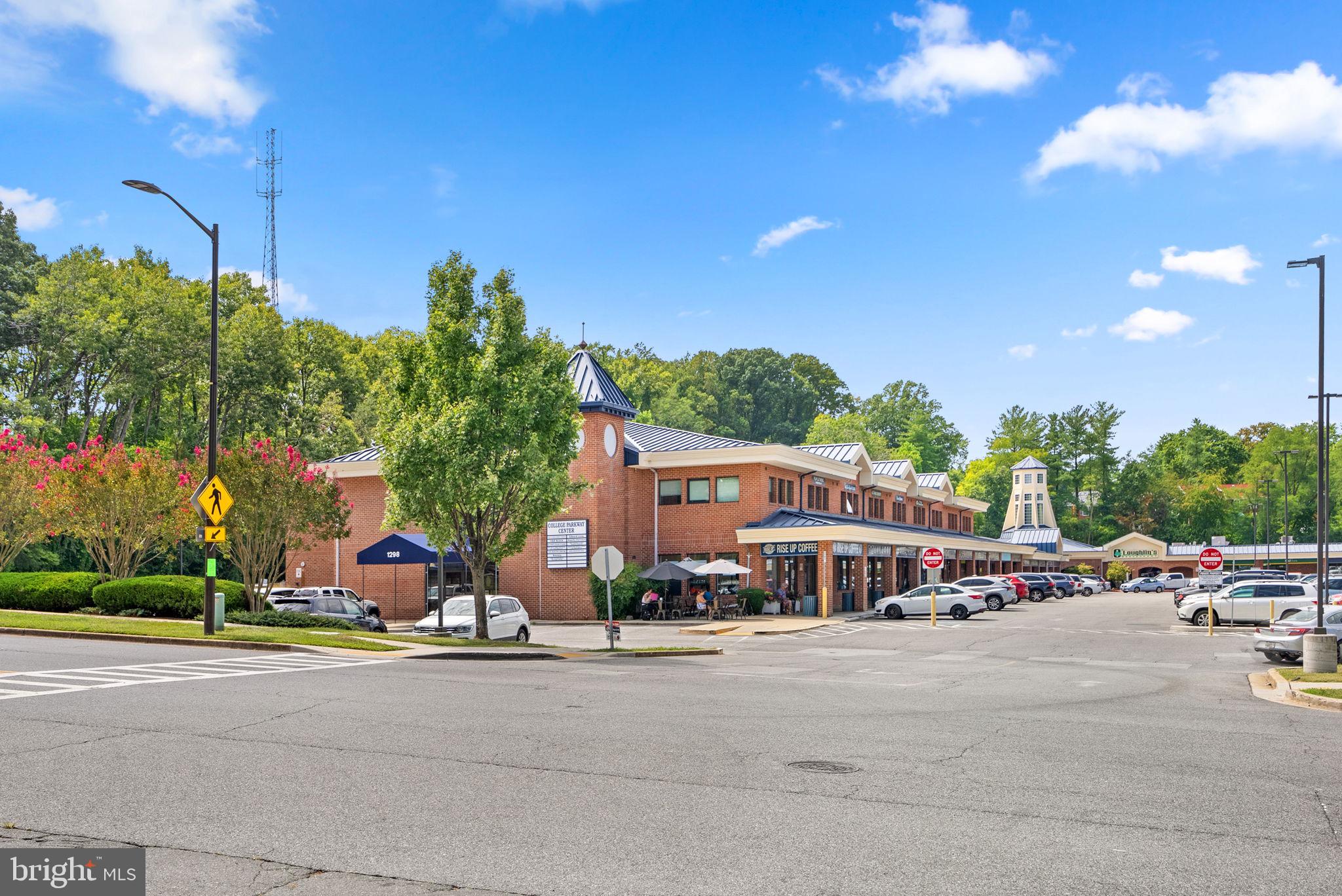 BAY HILLS - Residential