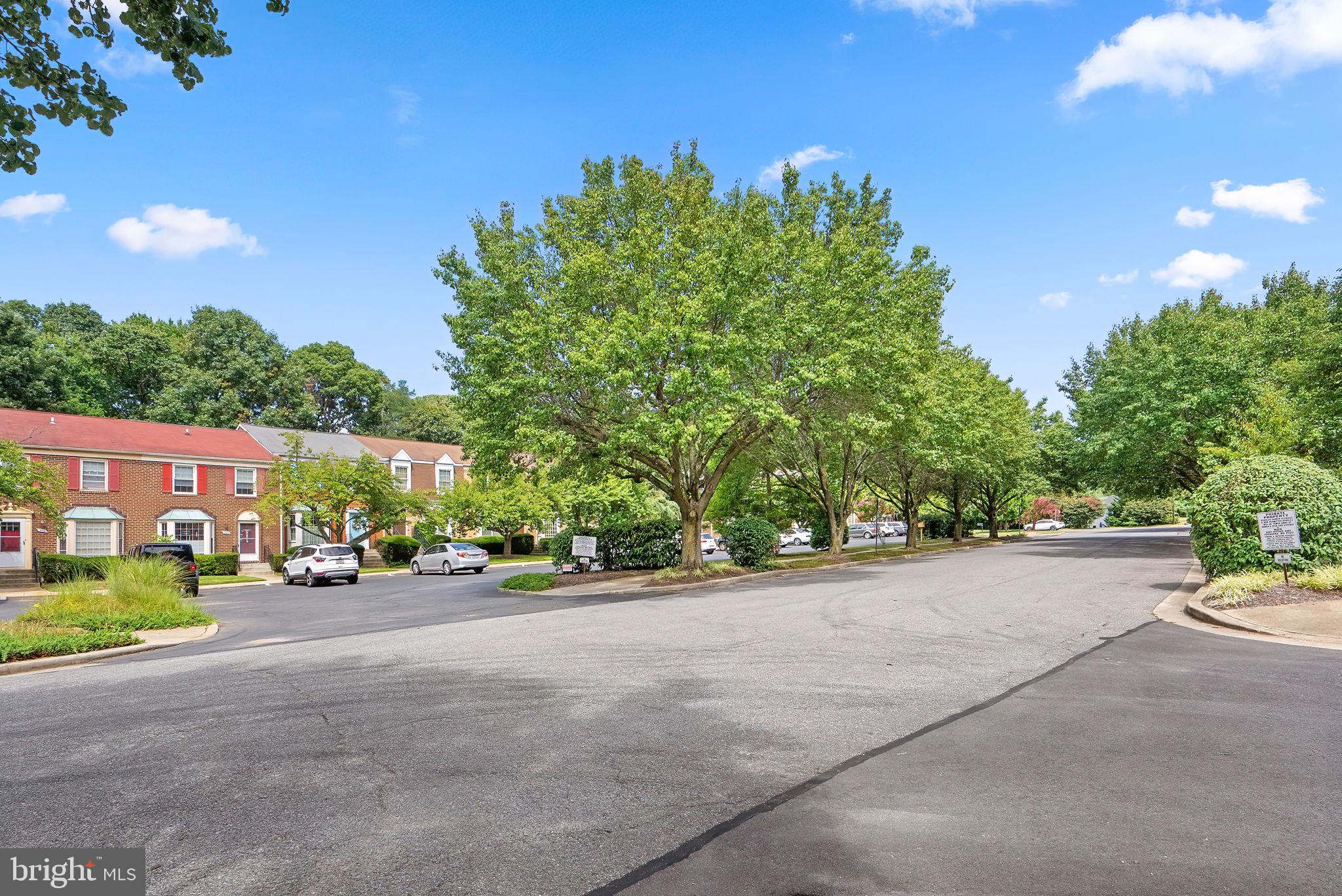 BAY HILLS - Residential