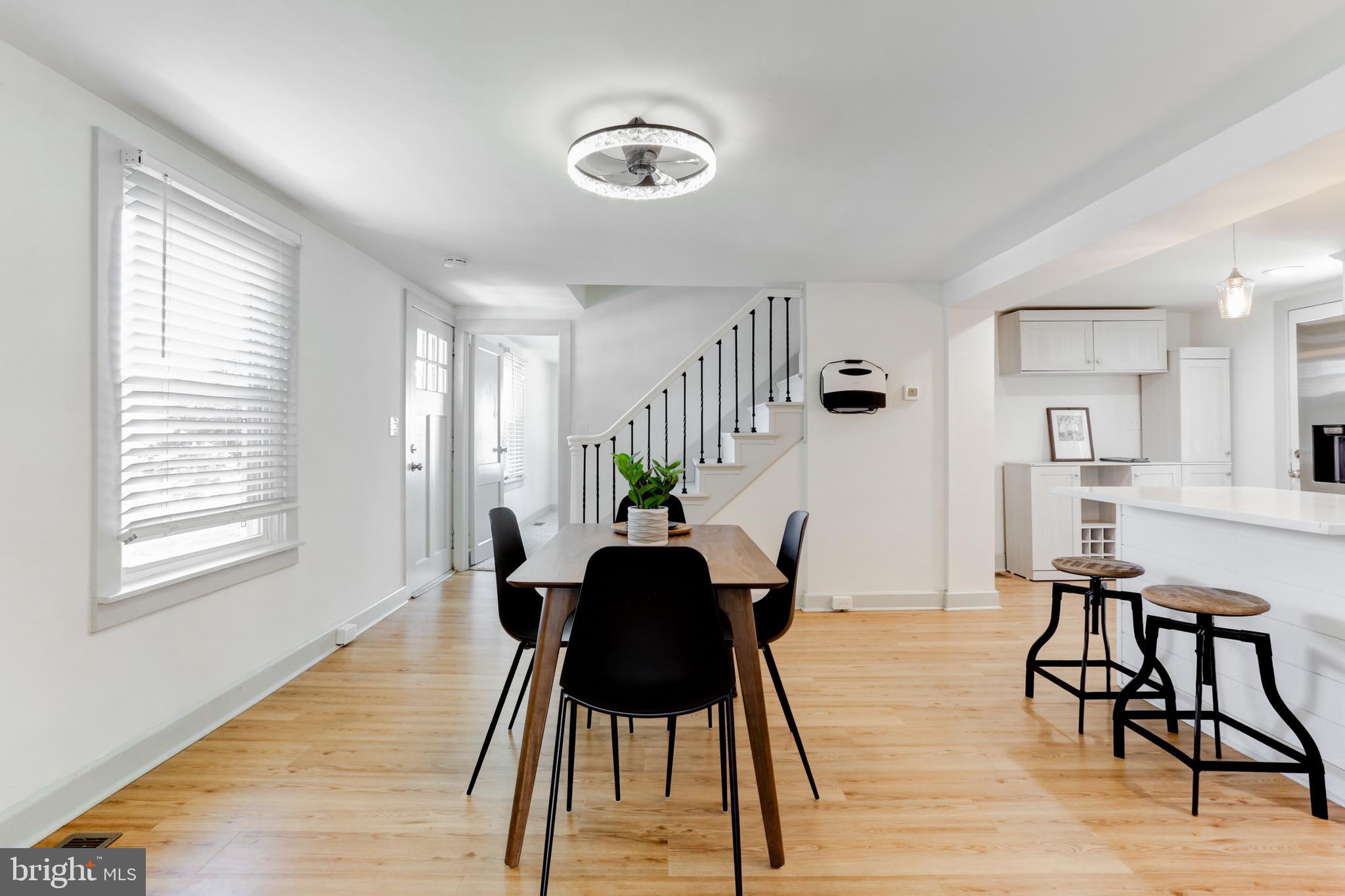 150 E NEW STREET